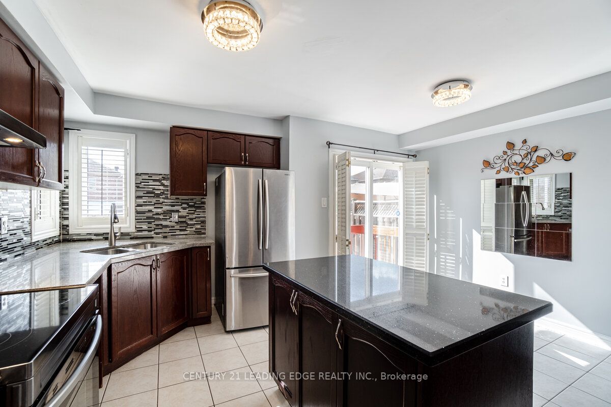 835 Othello Crt