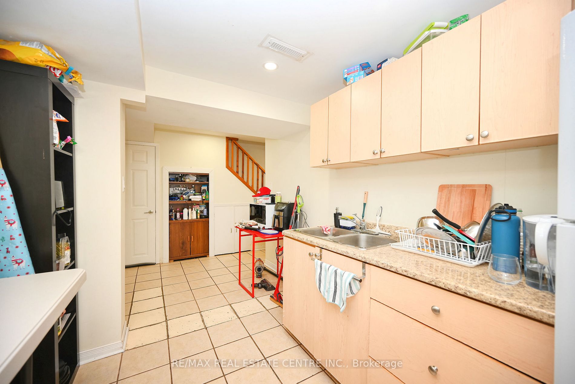3 Moonstream Crt