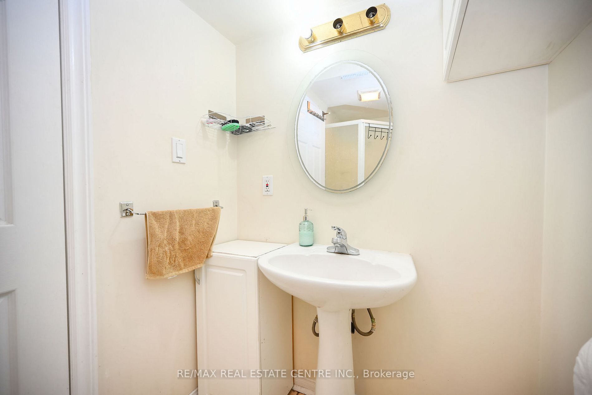 3 Moonstream Crt