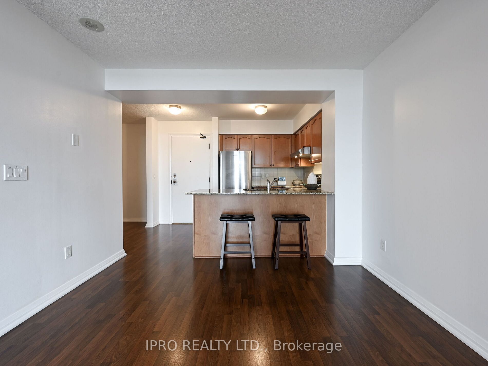 220 Forum Dr, #1012