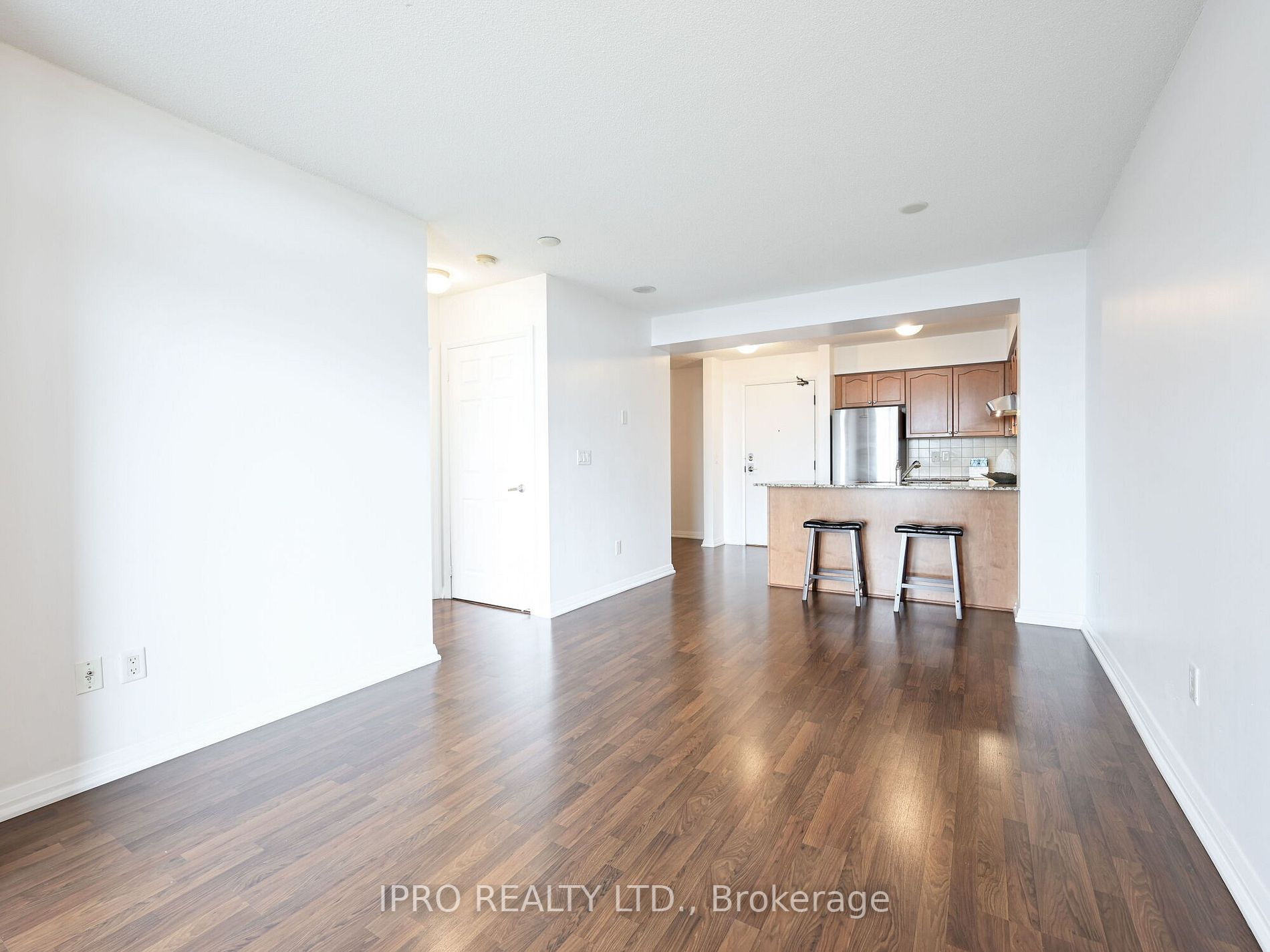 220 Forum Dr, #1012