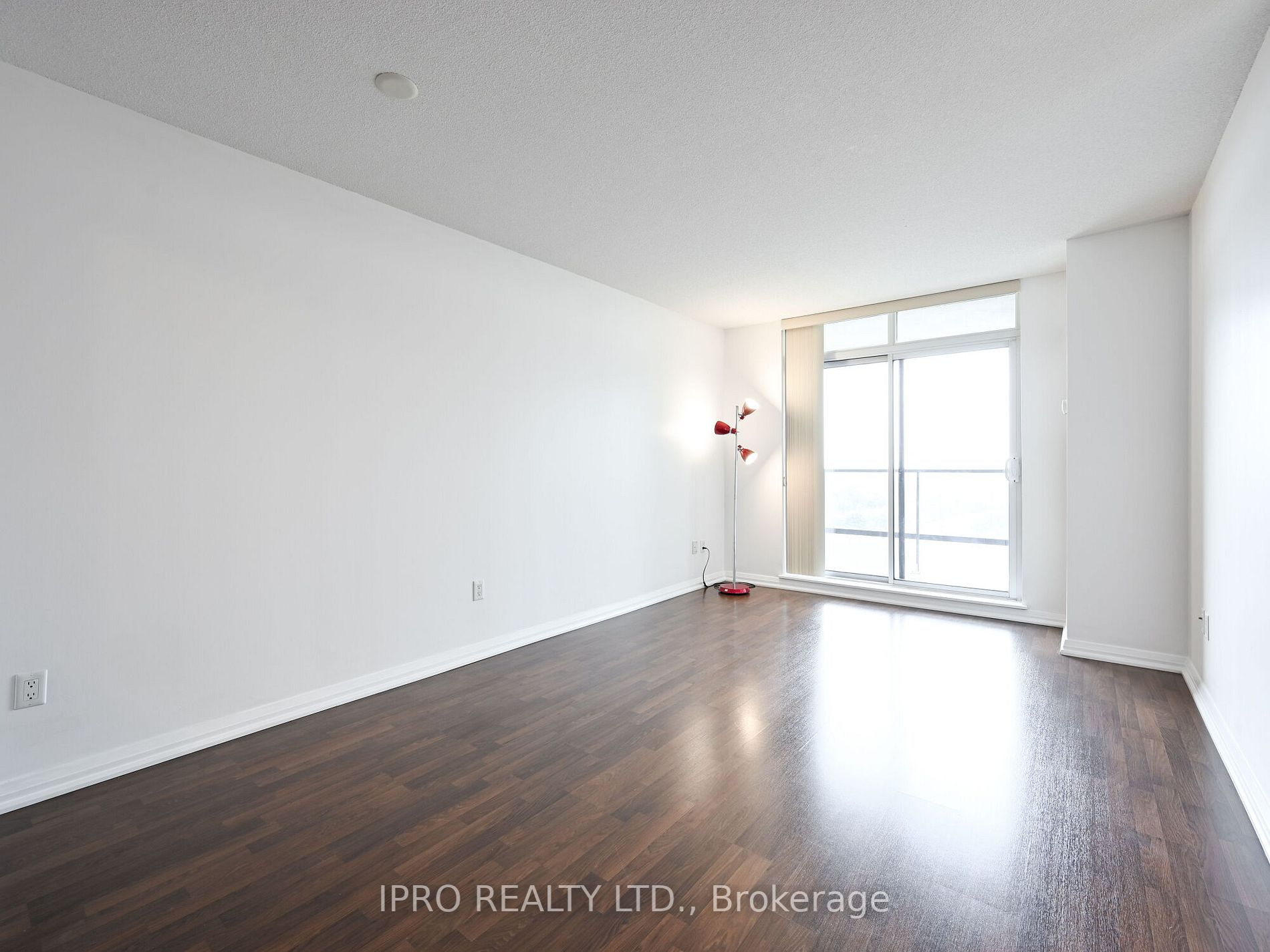 220 Forum Dr, #1012