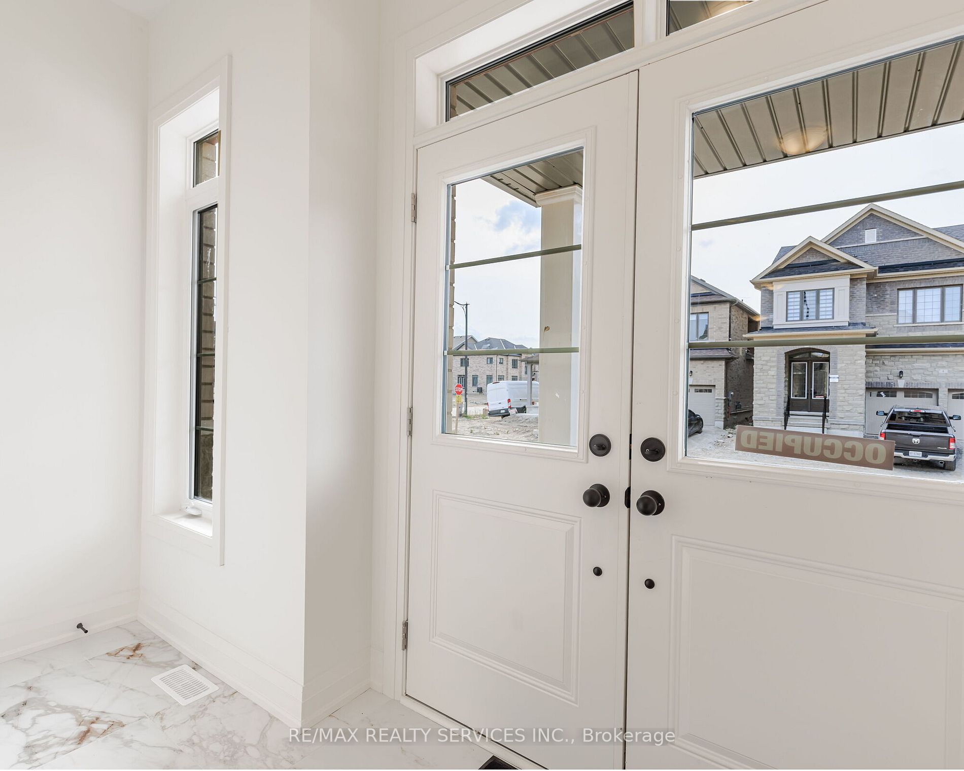 3 Eastman Dr E