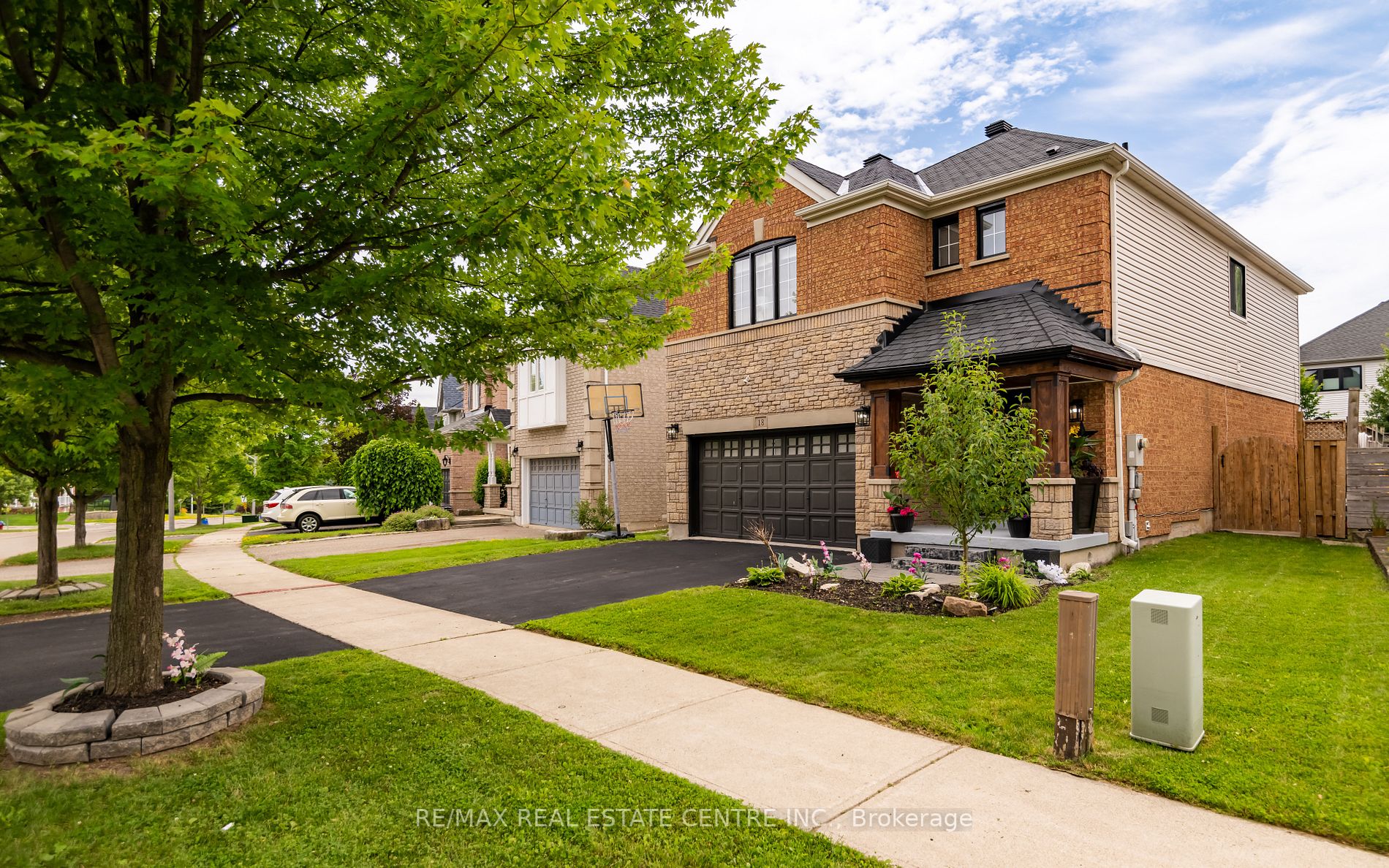 18 Belmont Blvd