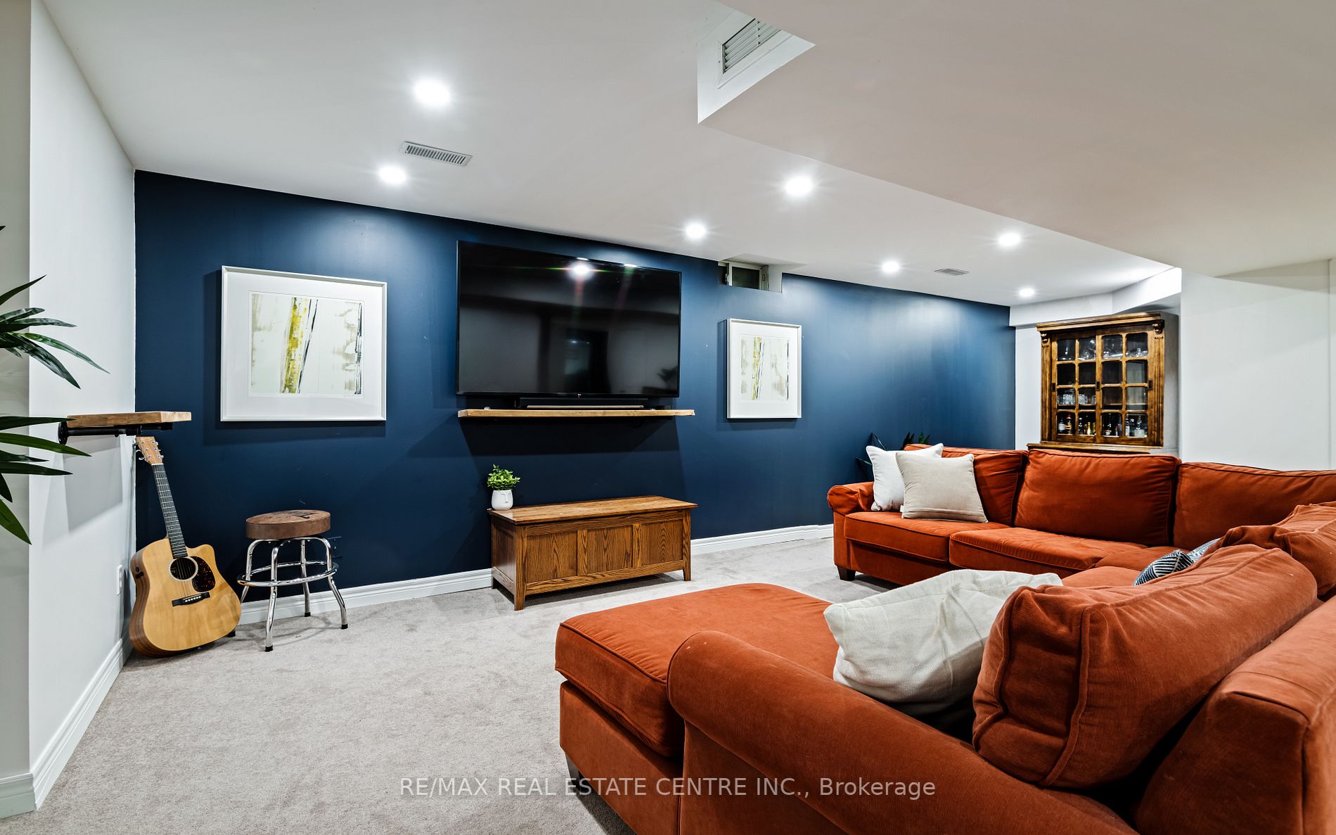 18 Belmont Boulevard
