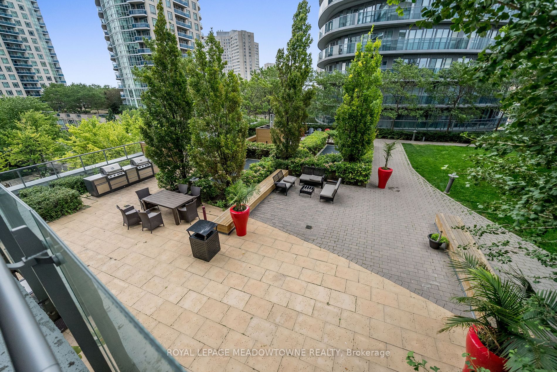 50 Absolute Ave, #405