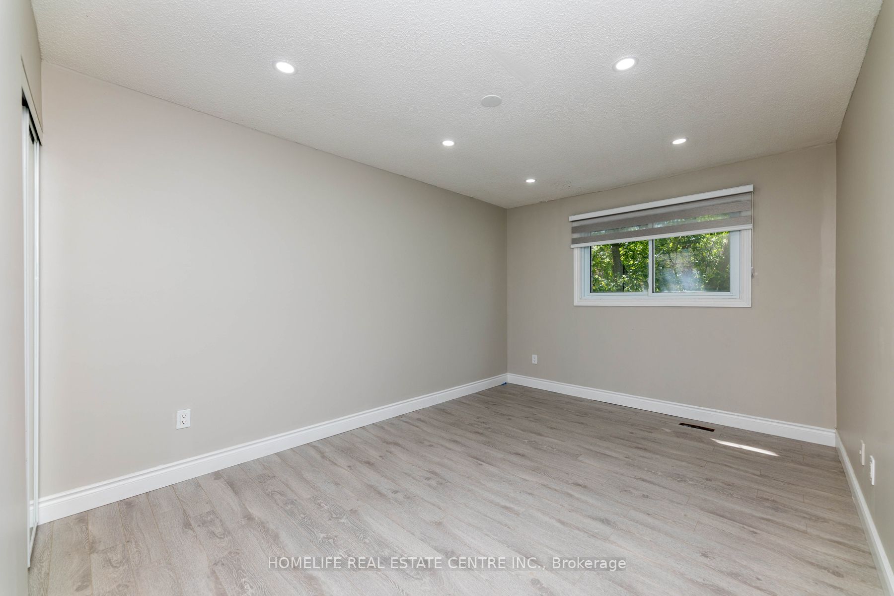 21 Mount Pleasant Dr