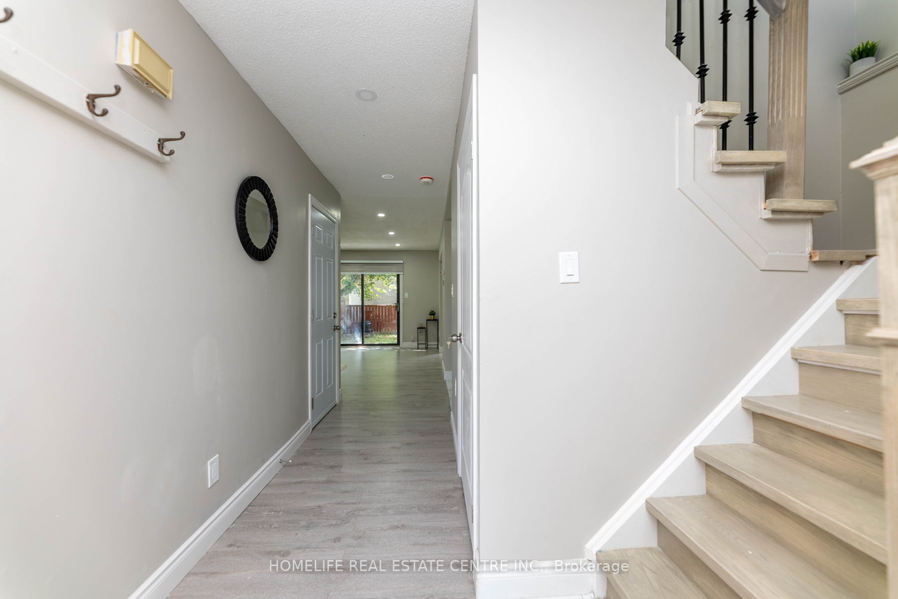 21 Mount Pleasant Dr
