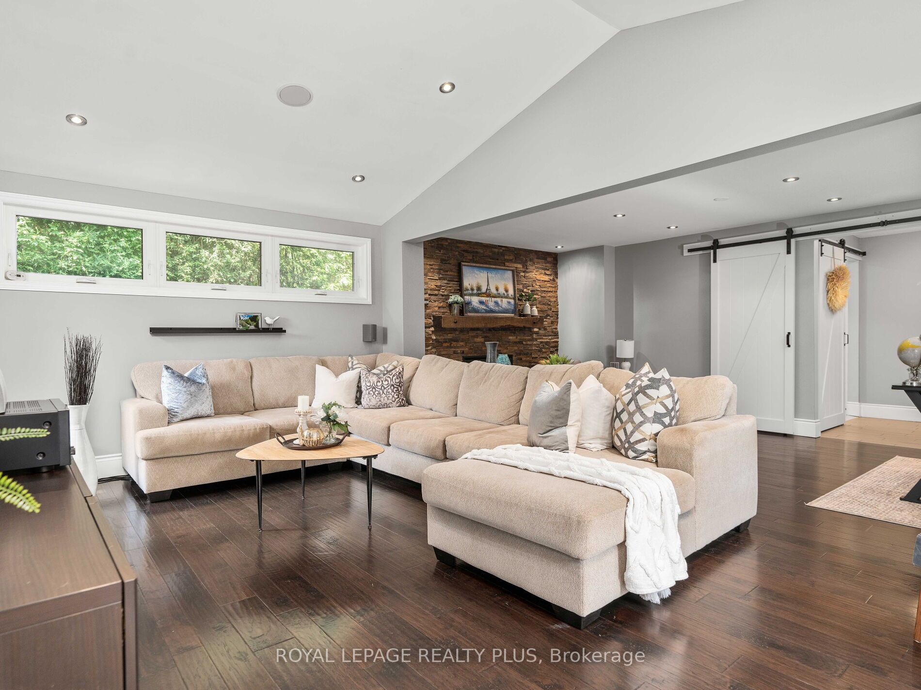 417 Highside Drive