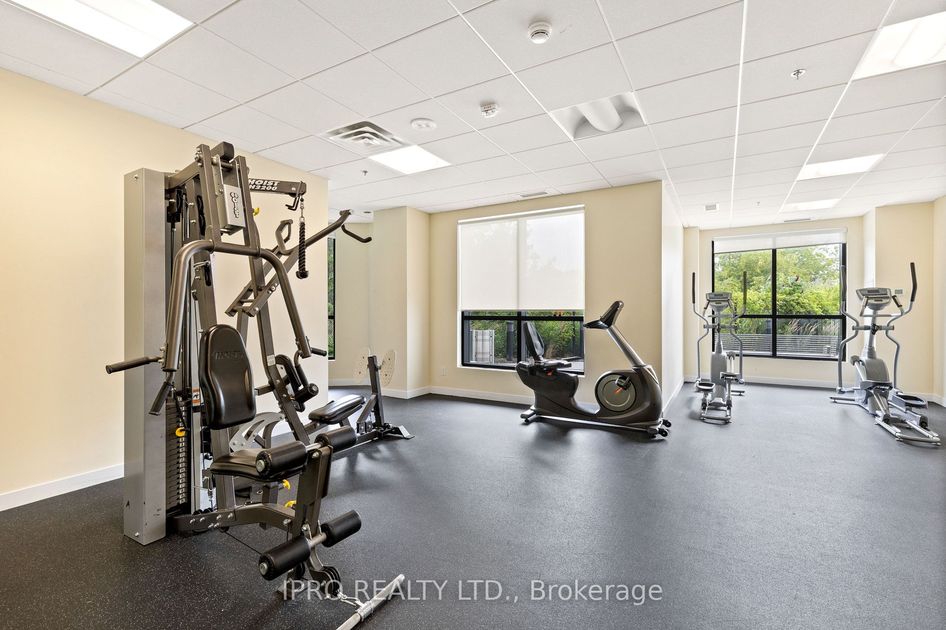 840 Queens Plate Dr, #1207