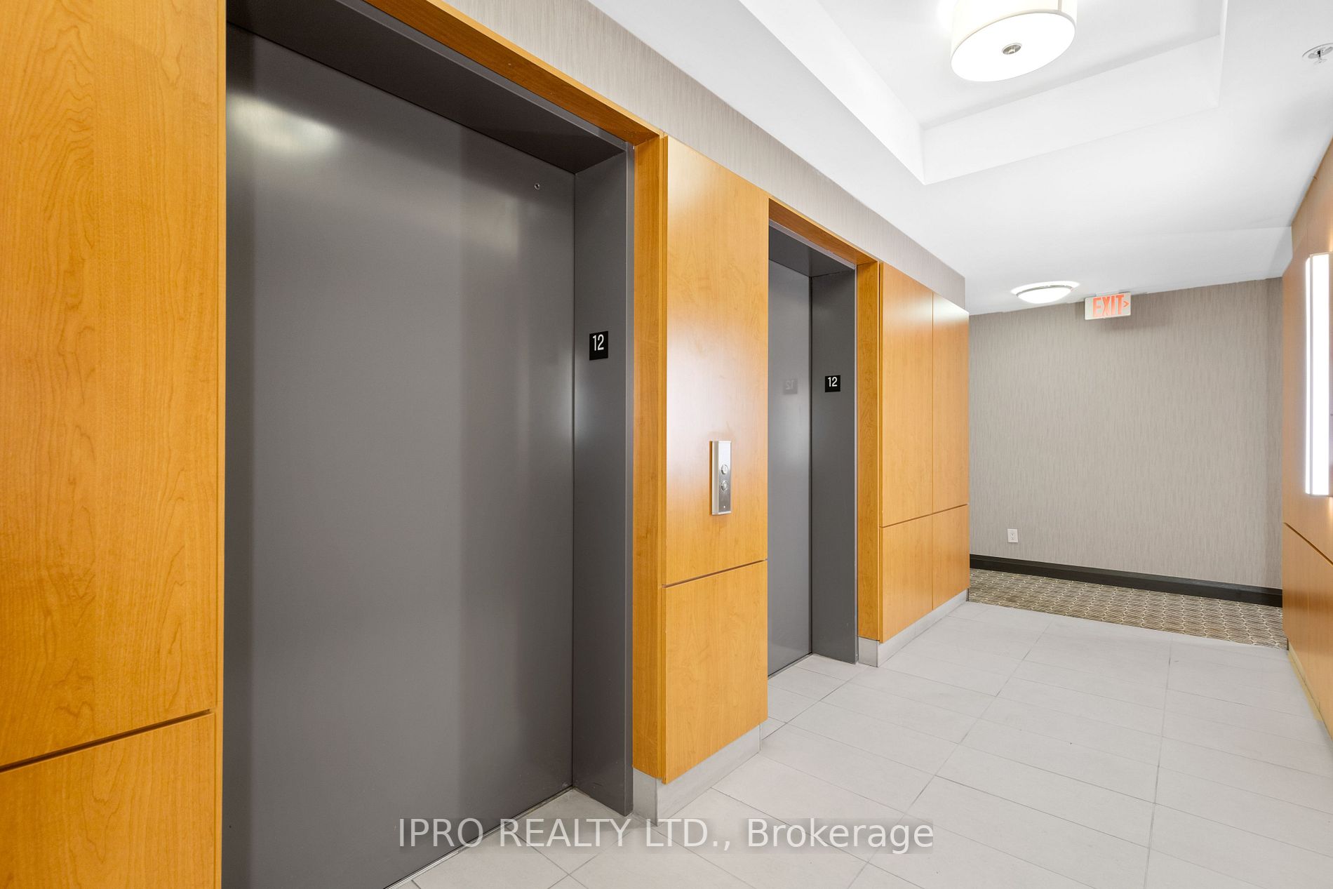 840 Queens Plate Dr, #1207