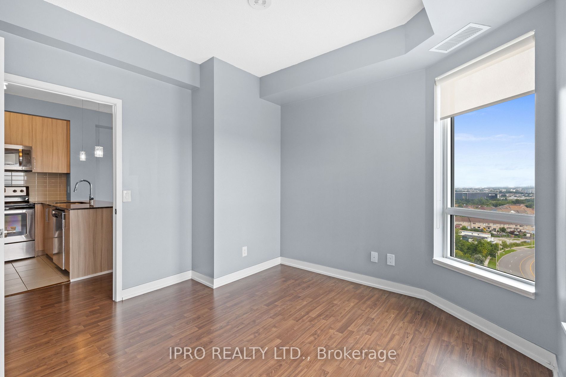 840 Queens Plate Dr, #1207