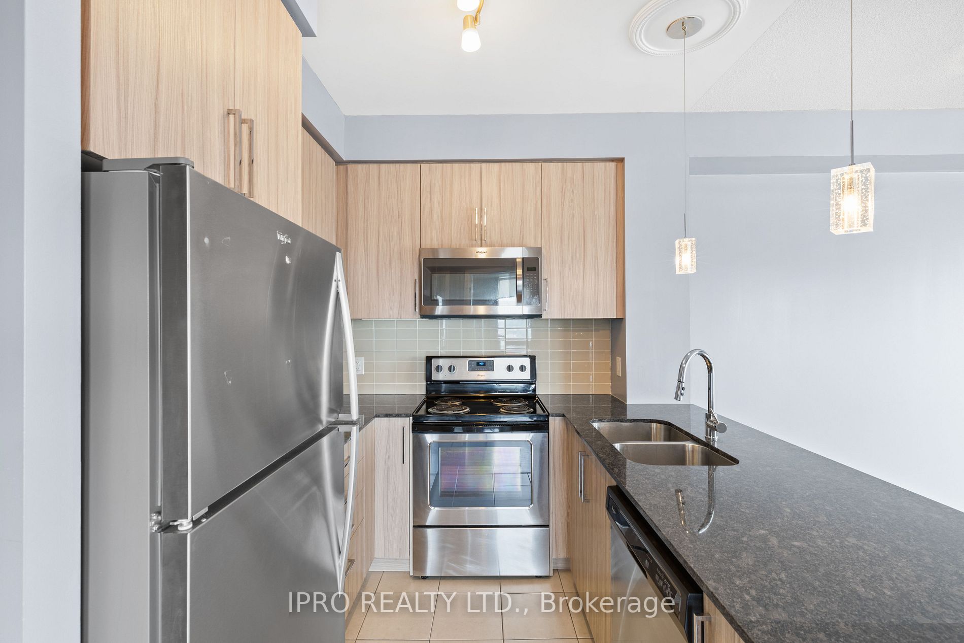 840 Queens Plate Dr, #1207