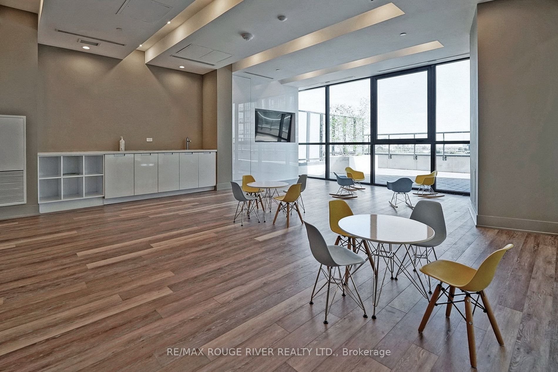 65 Watergarden Drive #201