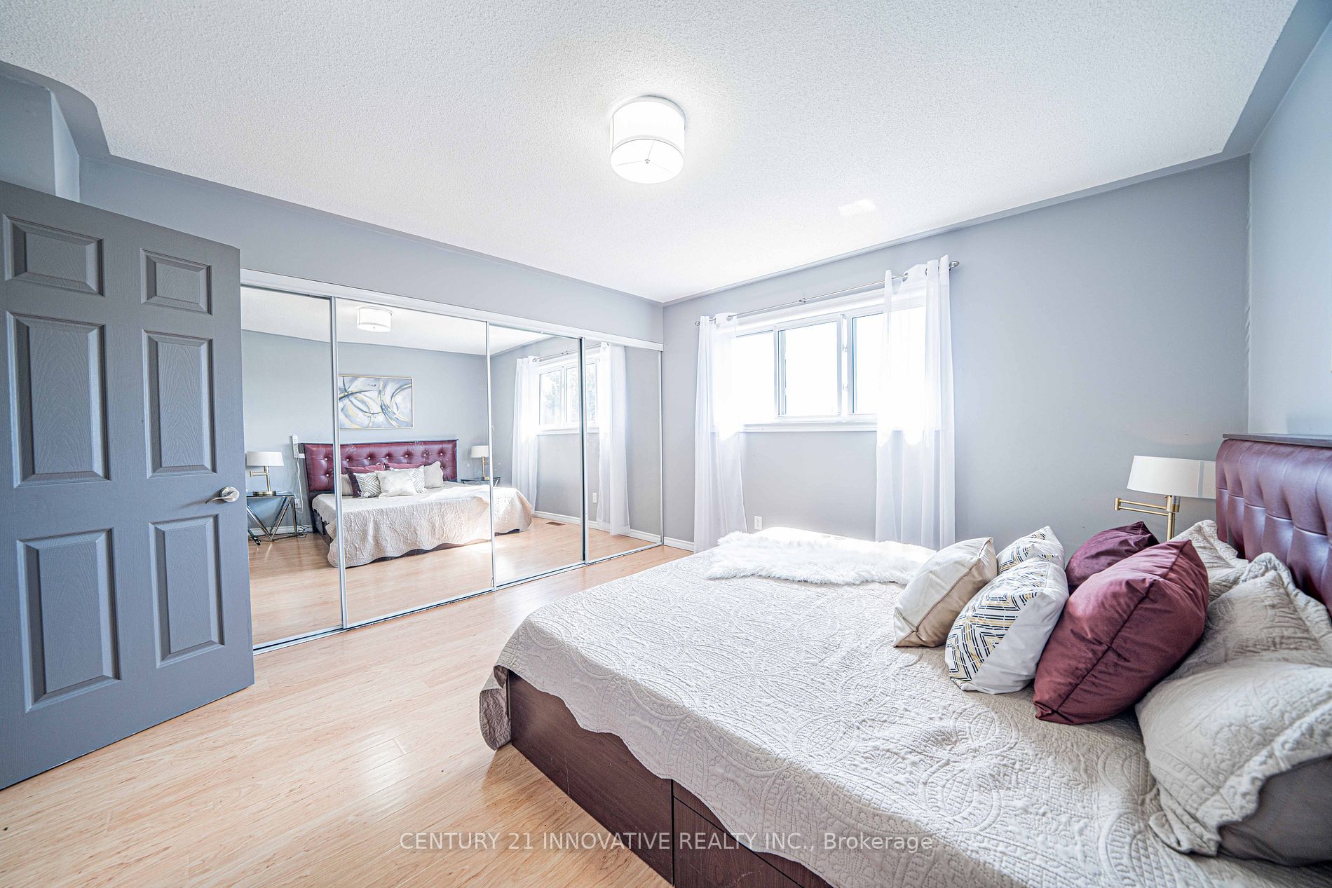 53 Smith Dr