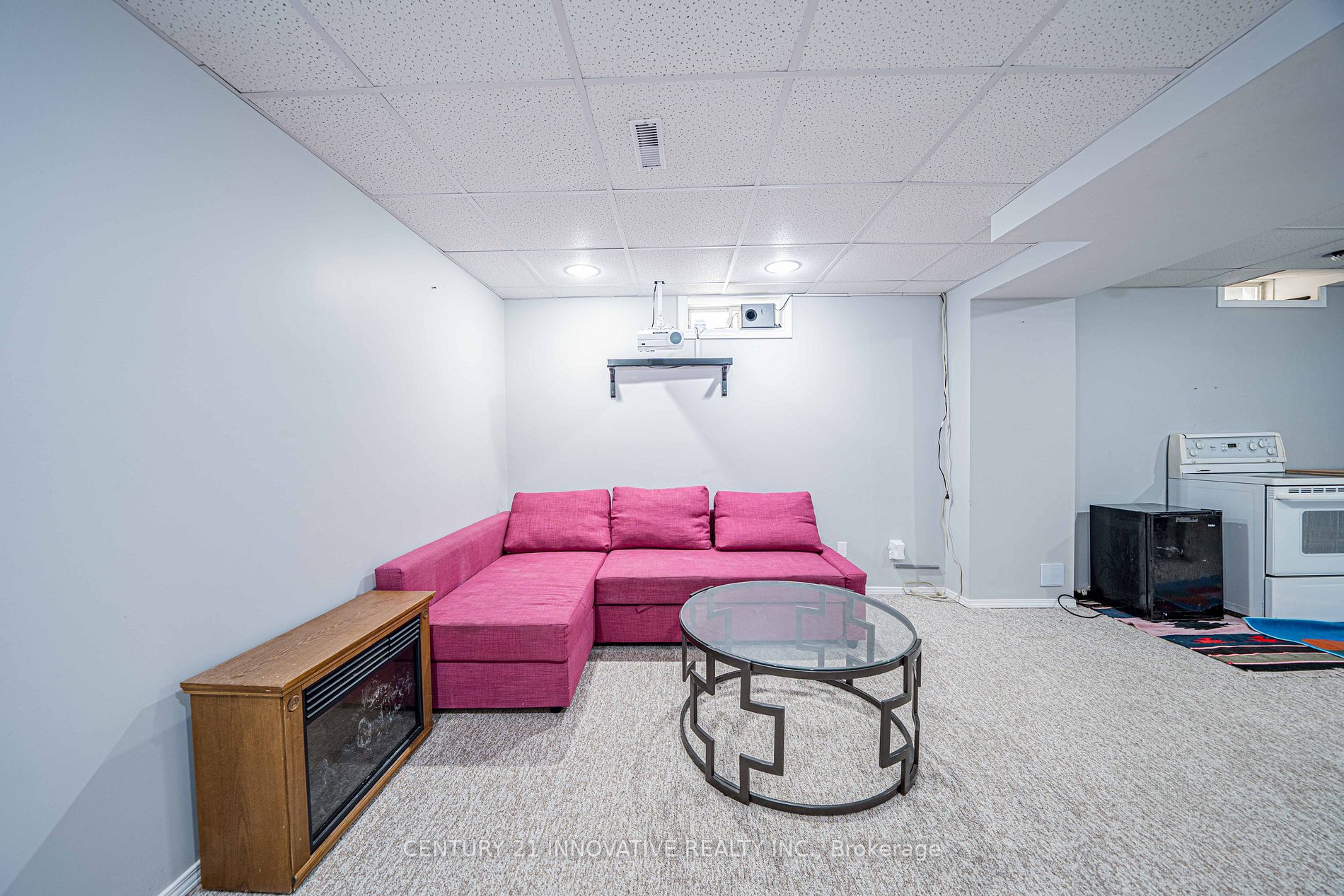 53 Smith Dr