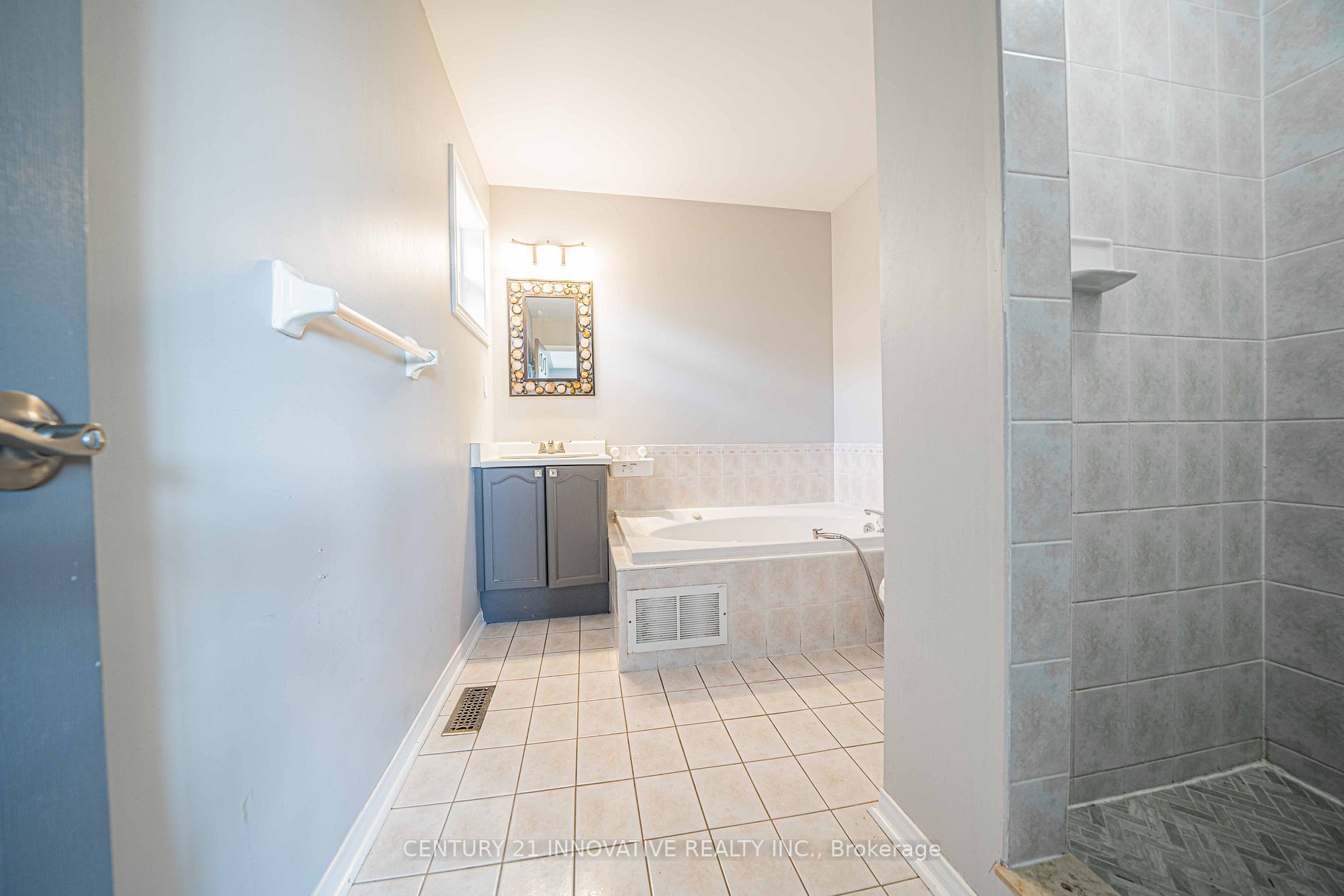53 Smith Dr