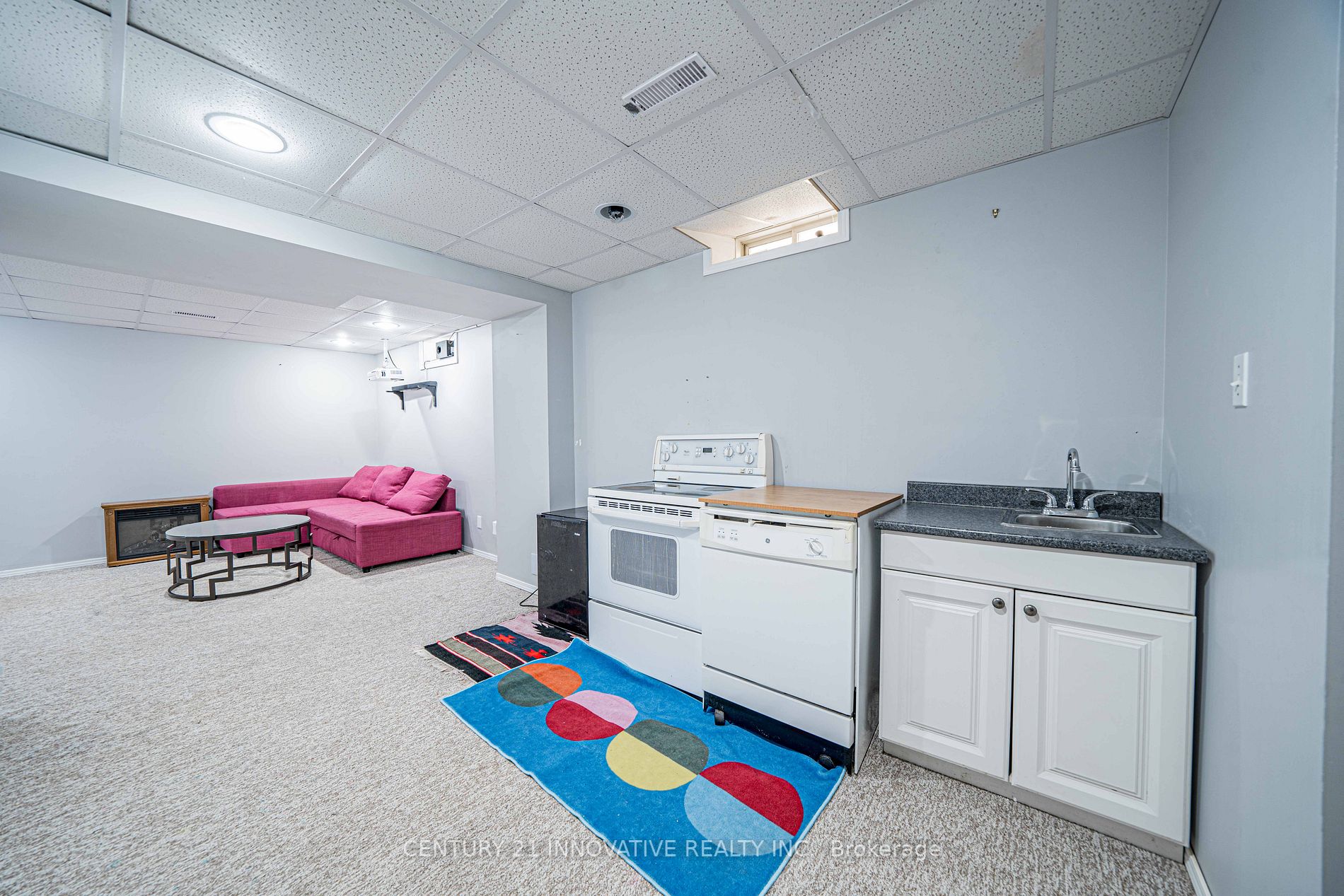 53 Smith Dr
