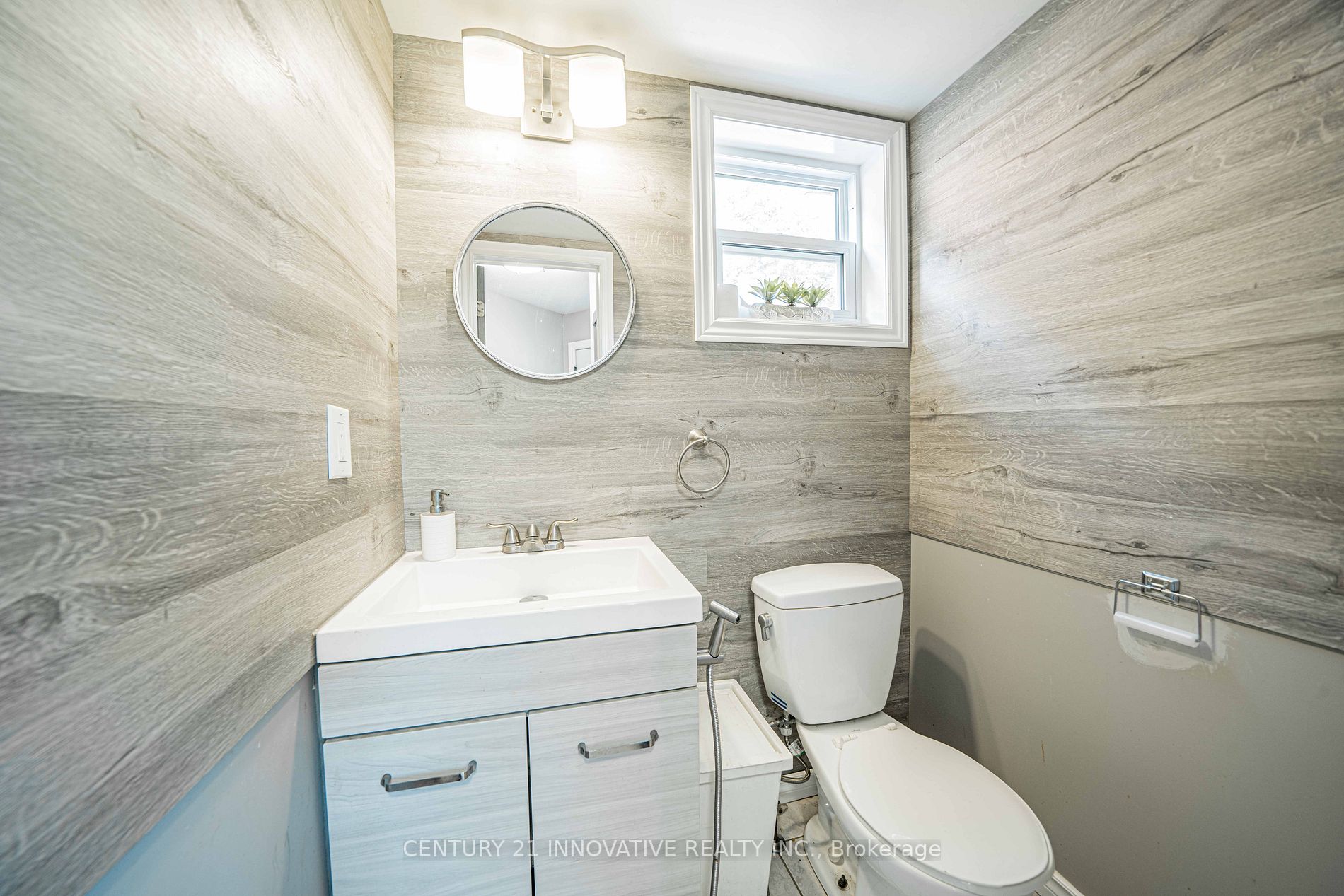53 Smith Dr