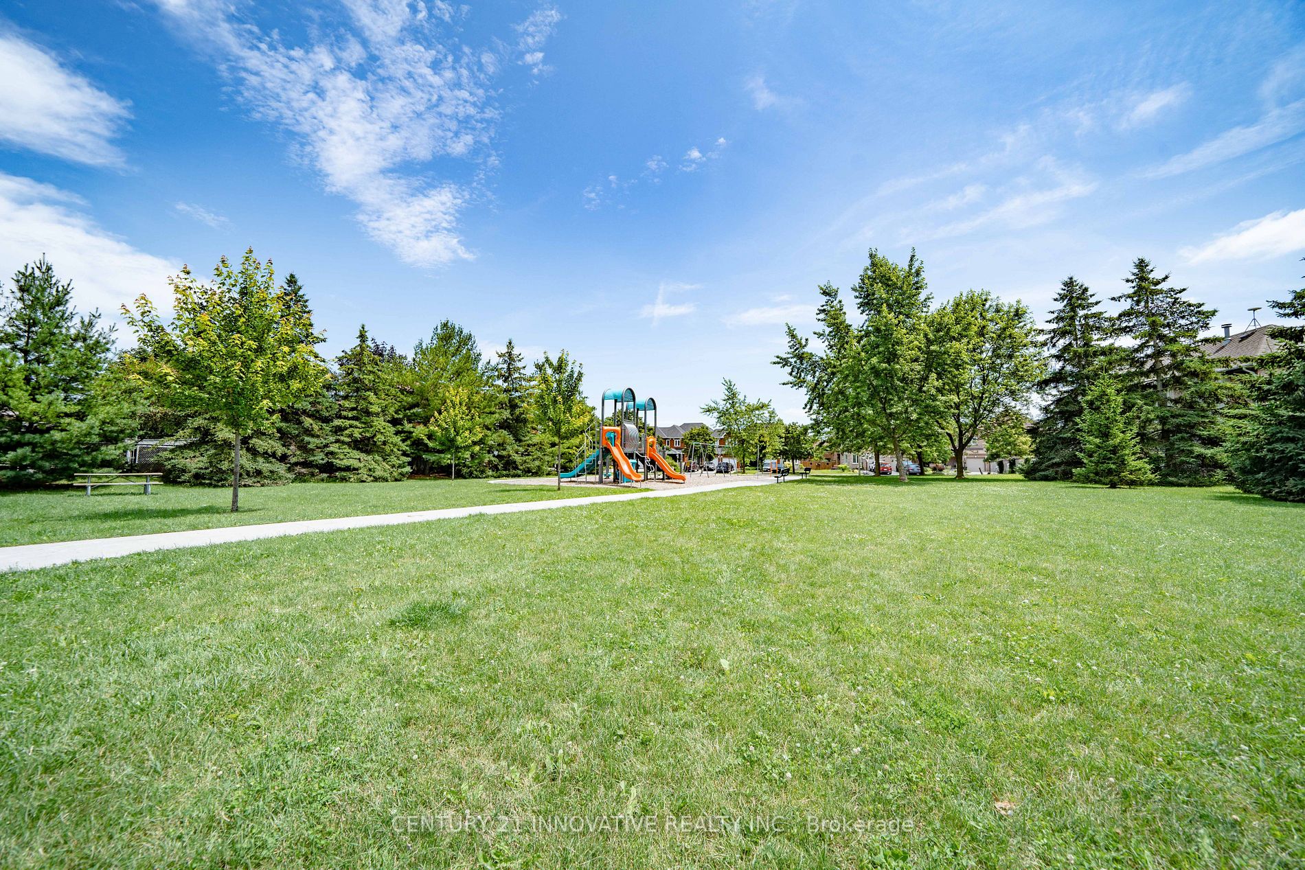 53 Smith Dr