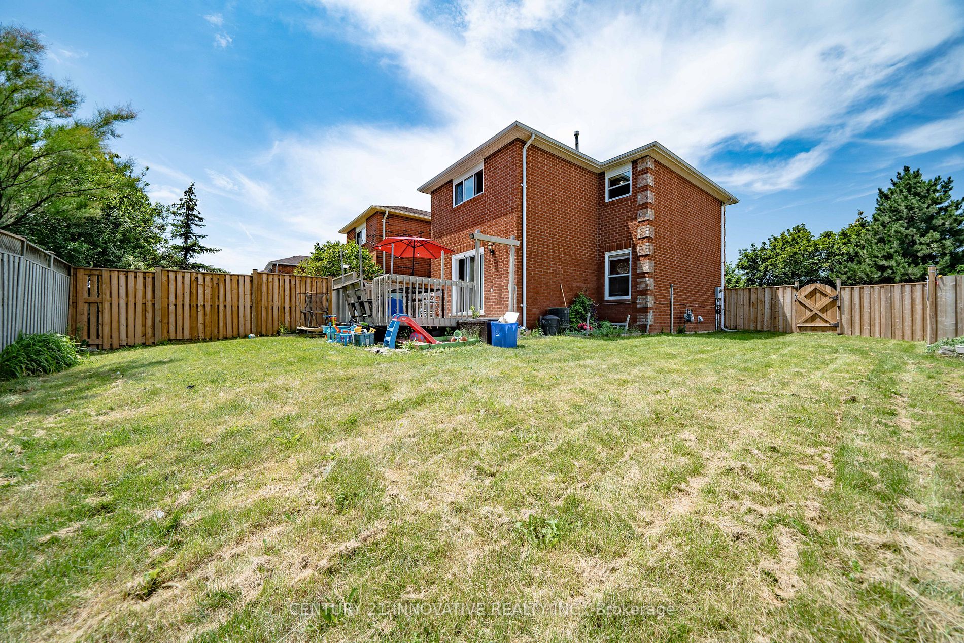 53 Smith Dr
