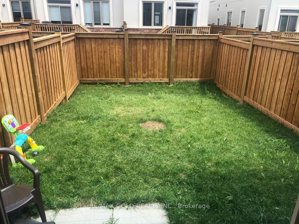 11 Doris Pawley Cres