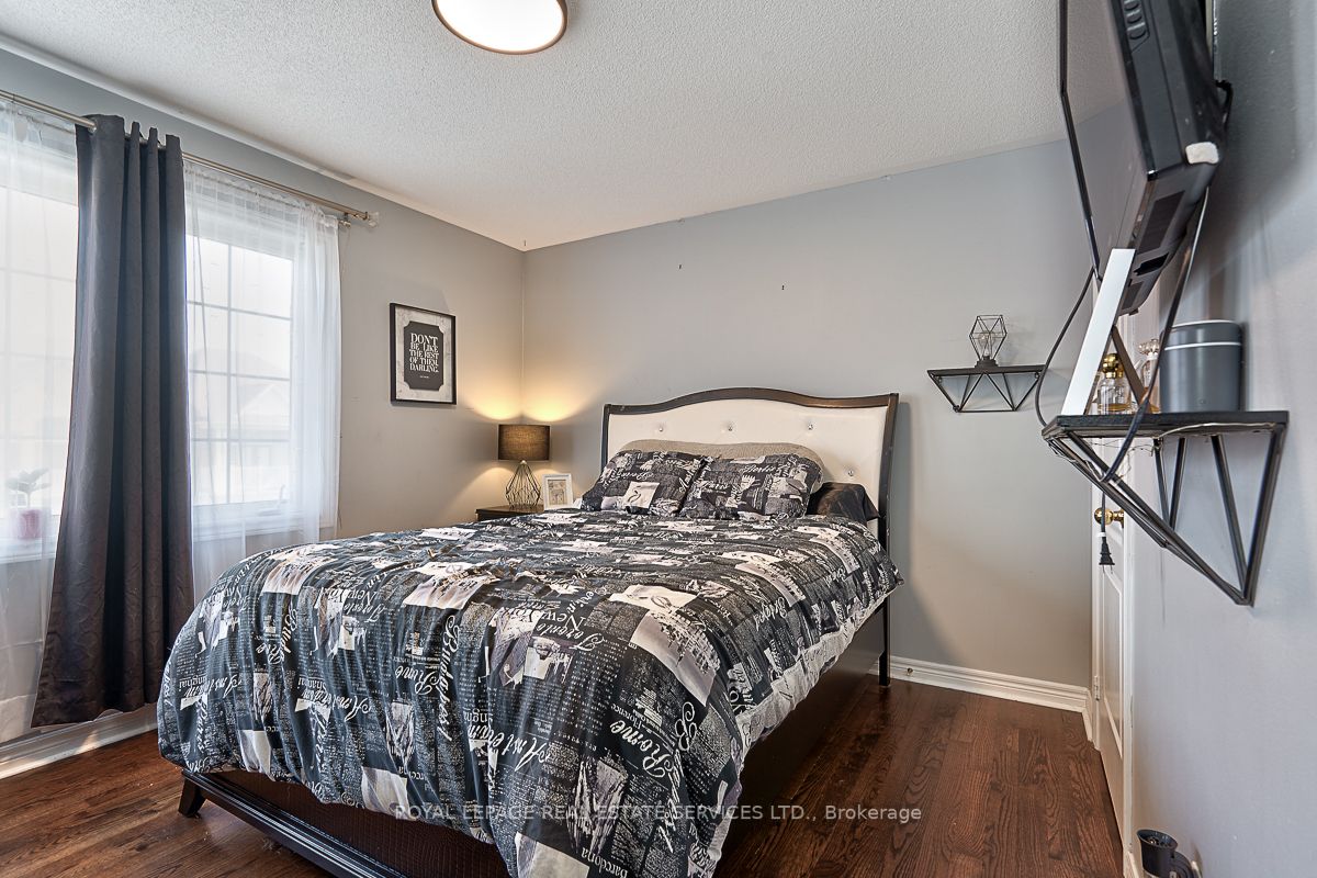 176 Giddings Cres