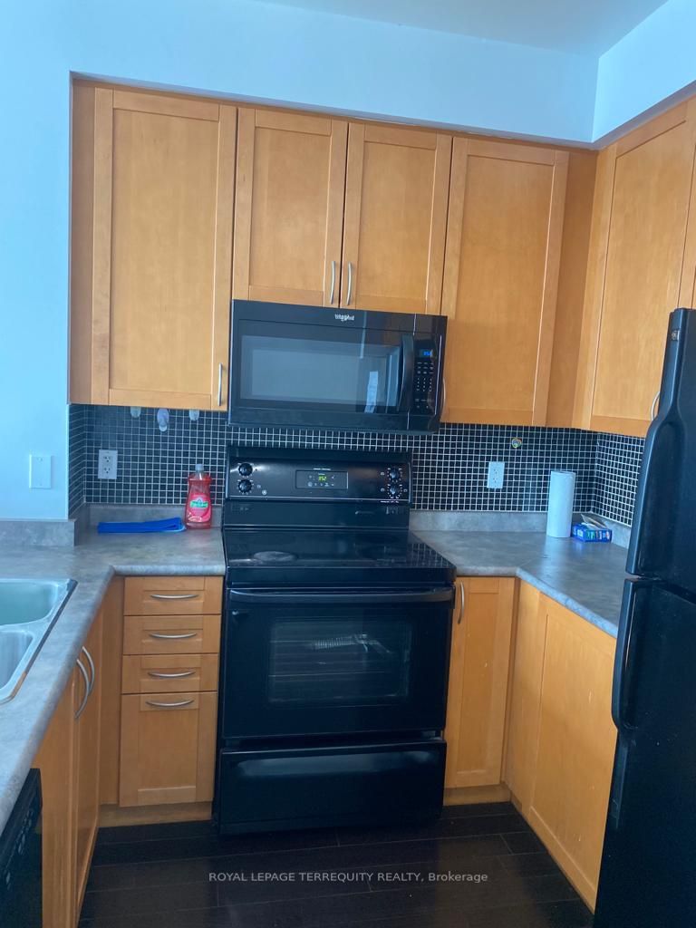 3939 Duke Of York Blvd, #2510