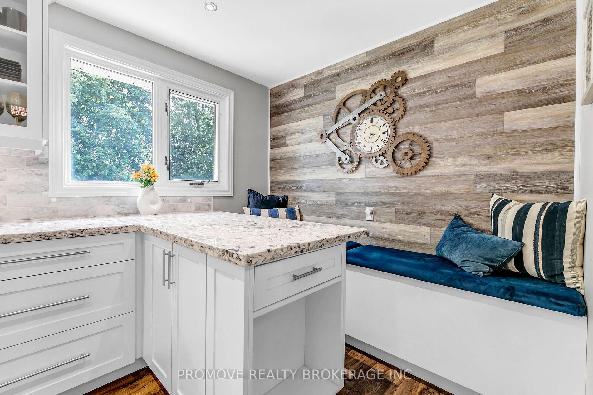 68 Irwin Cres