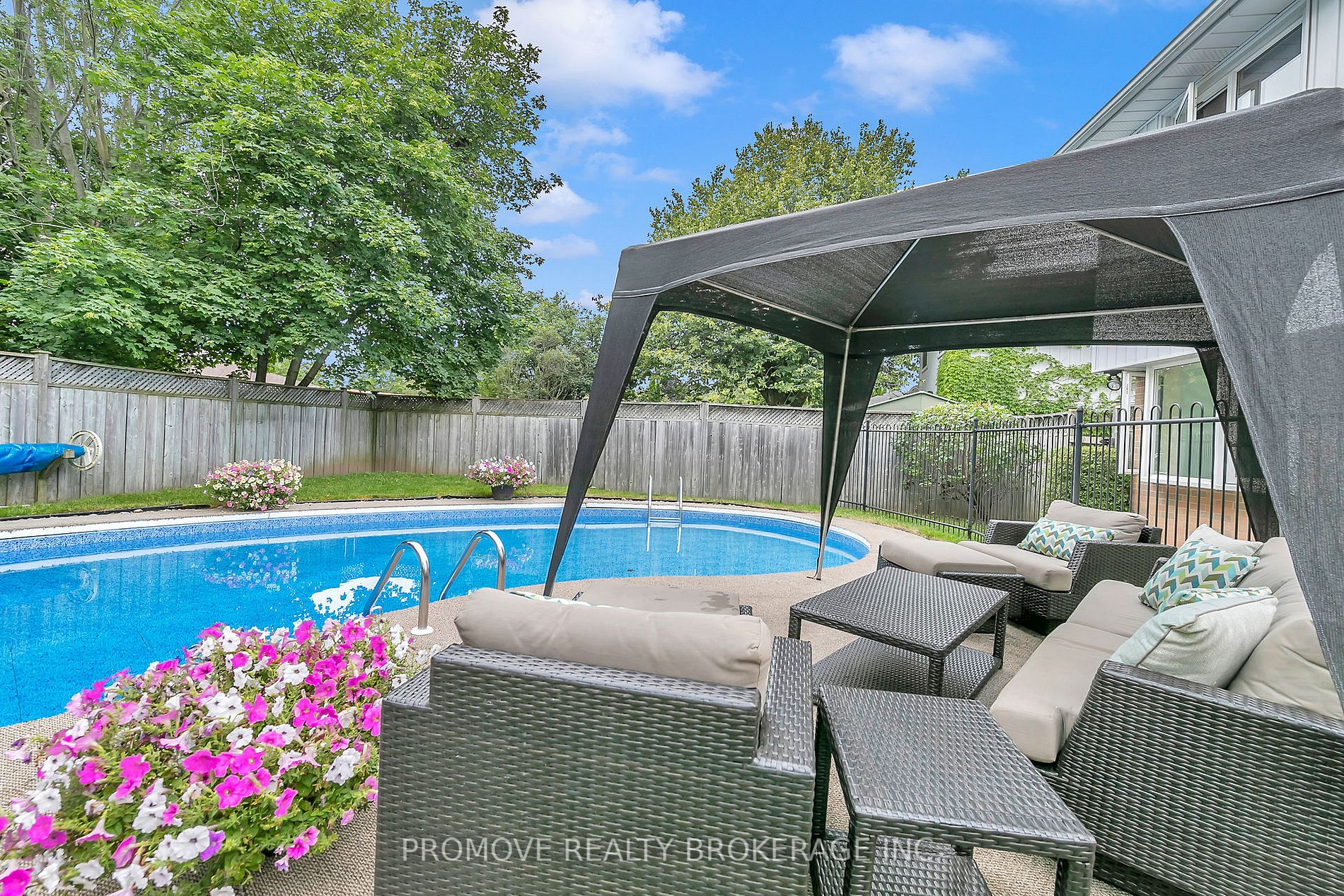 68 Irwin Cres