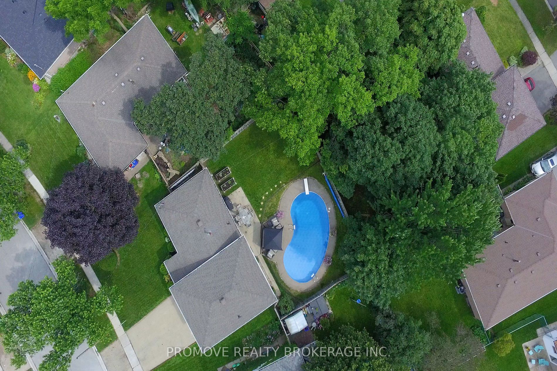 68 Irwin Cres