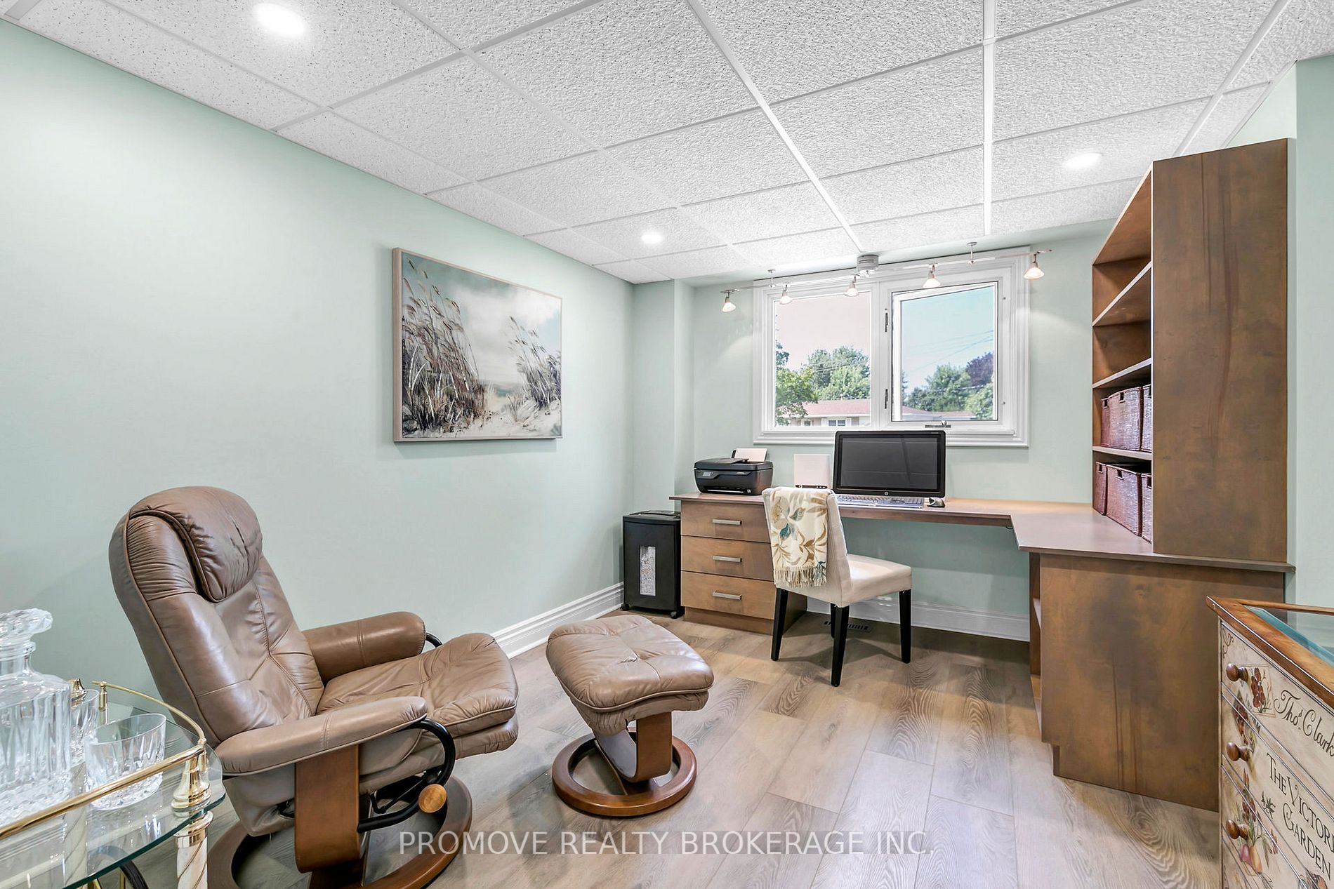 68 Irwin Cres