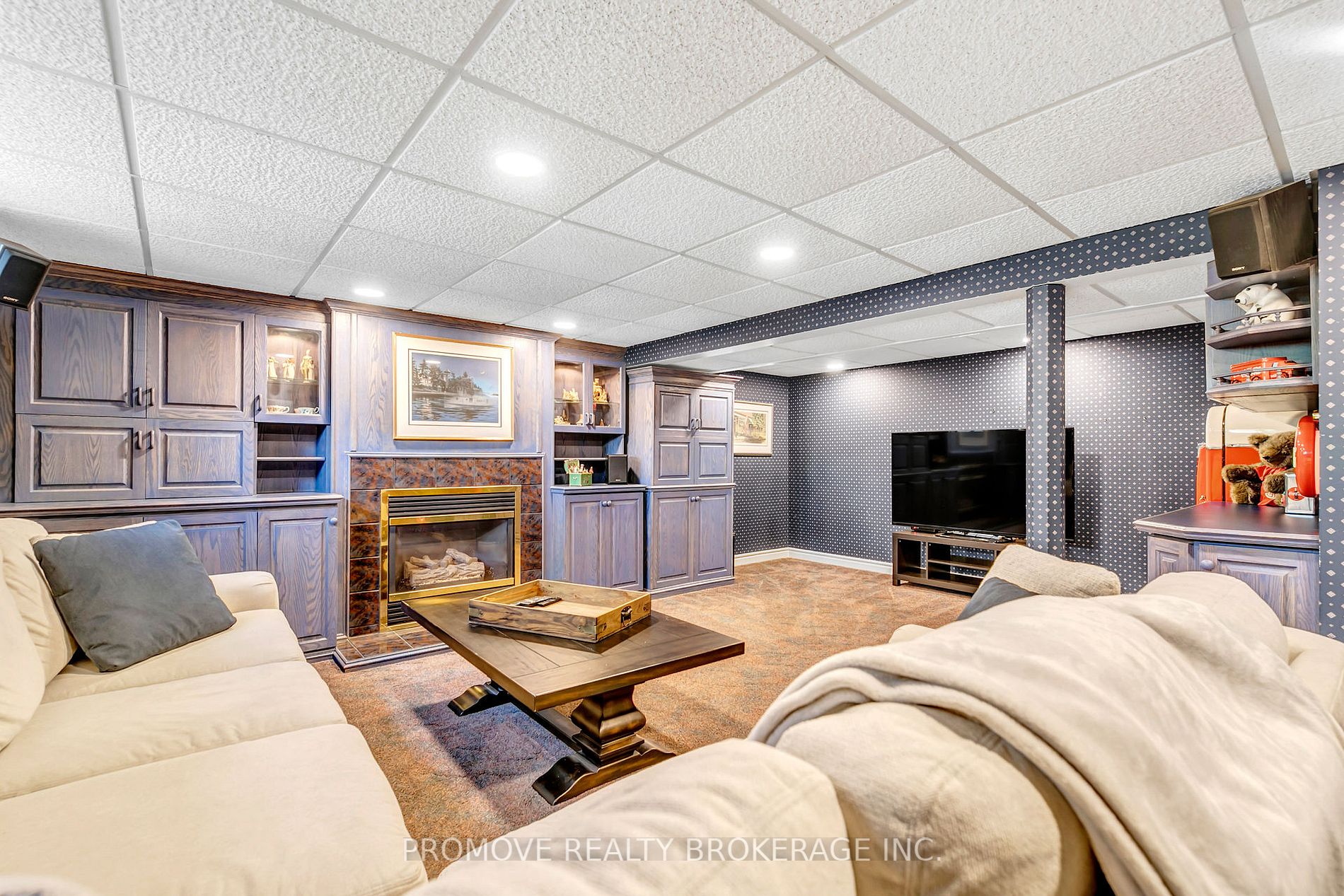 68 Irwin Cres