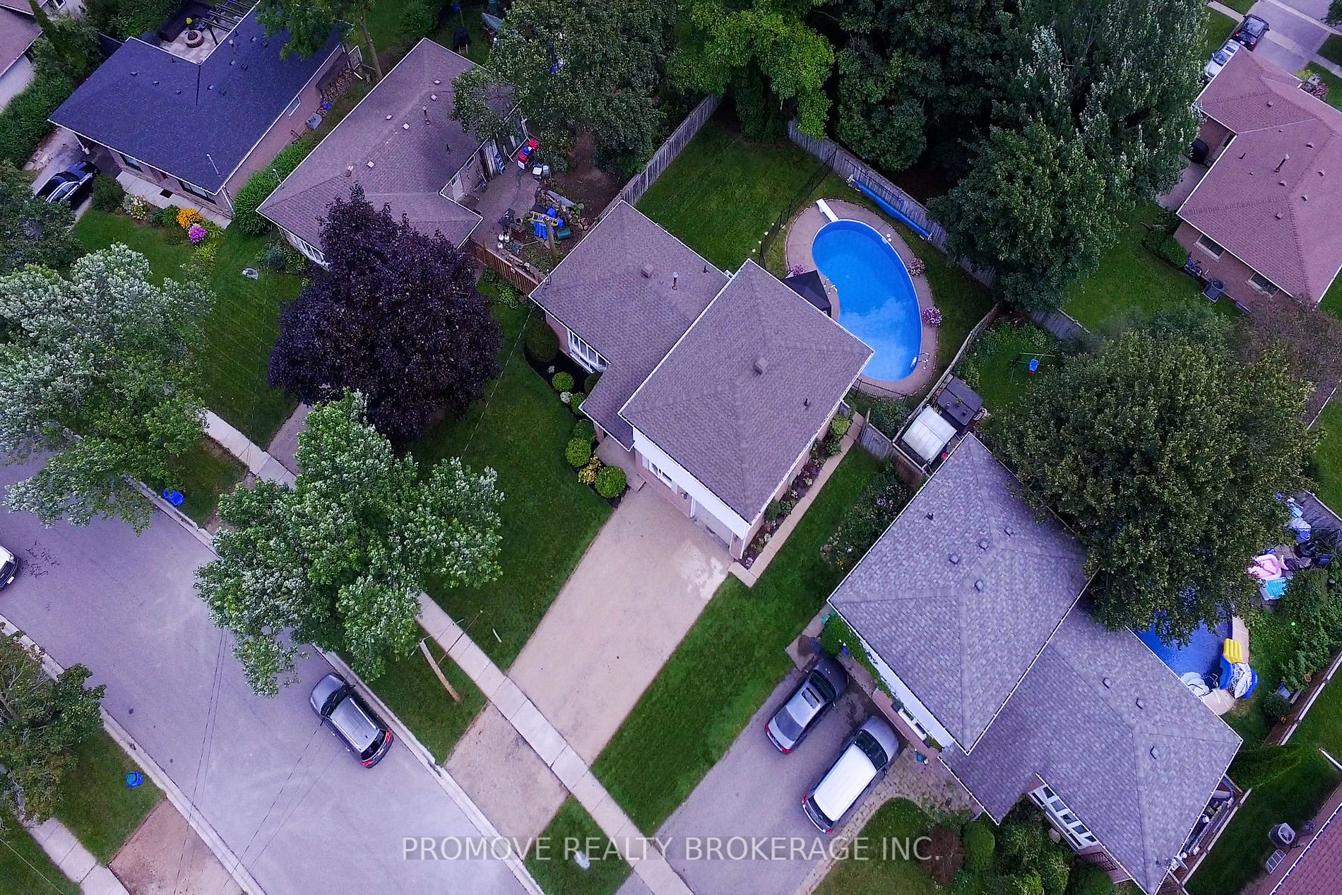 68 Irwin Cres