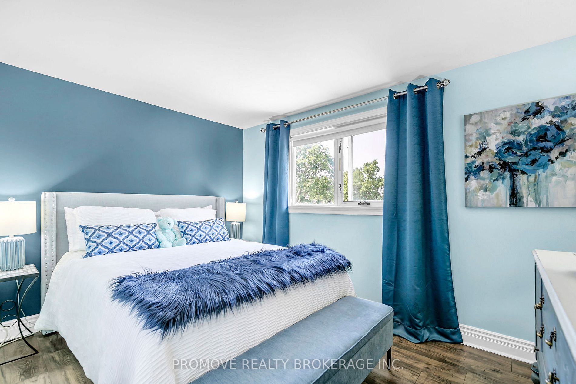 68 Irwin Cres