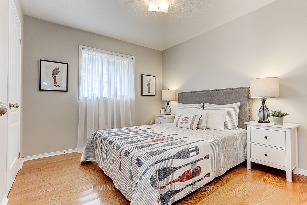 61 Knightswood Cres