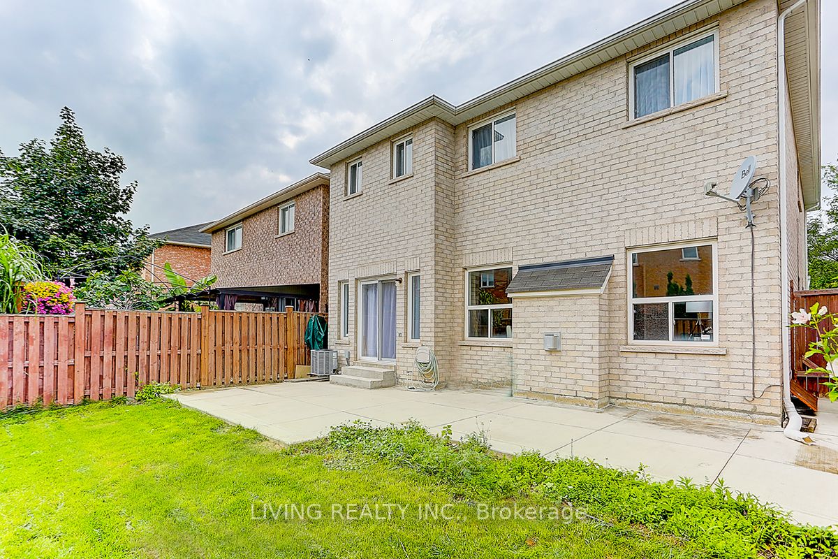 61 Knightswood Cres