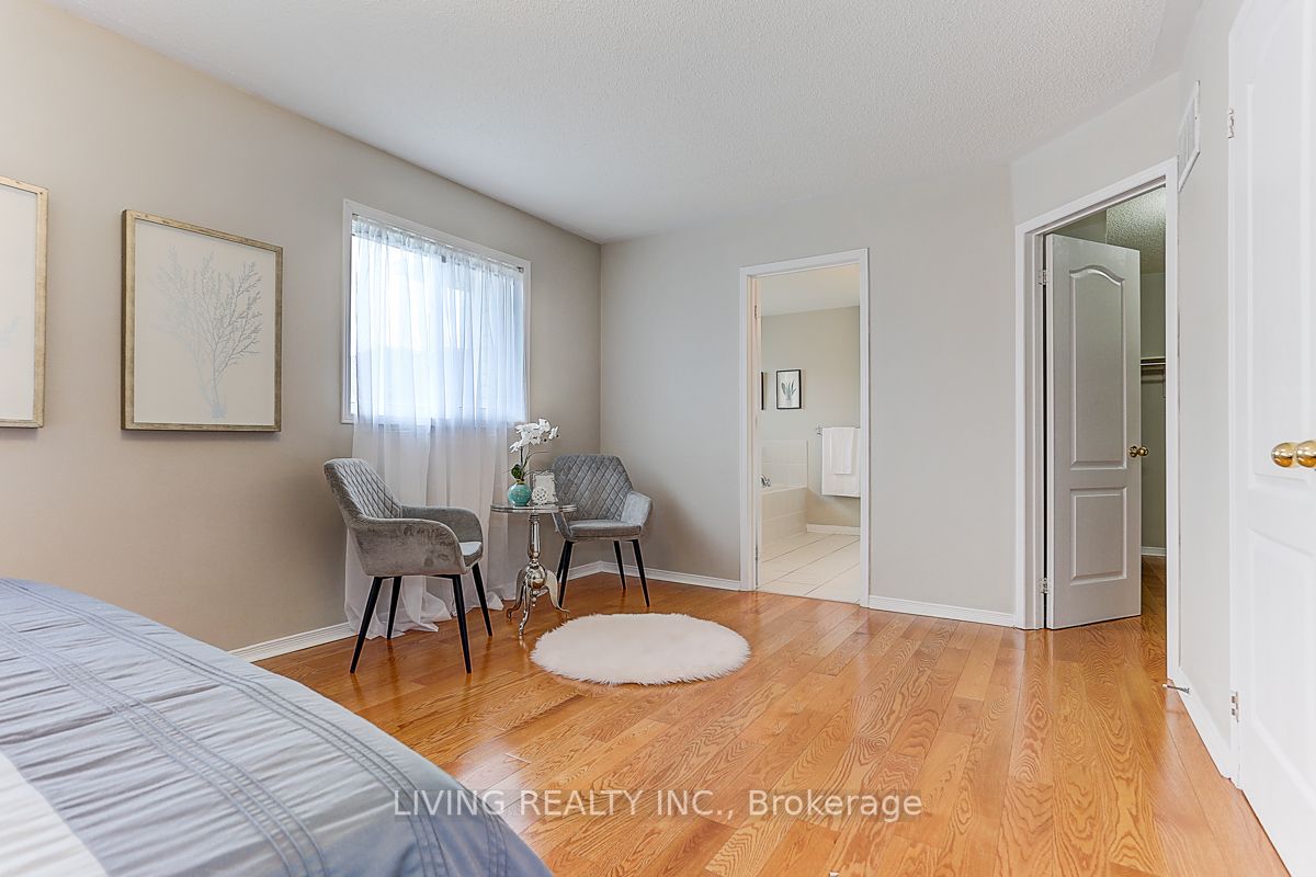 61 Knightswood Cres