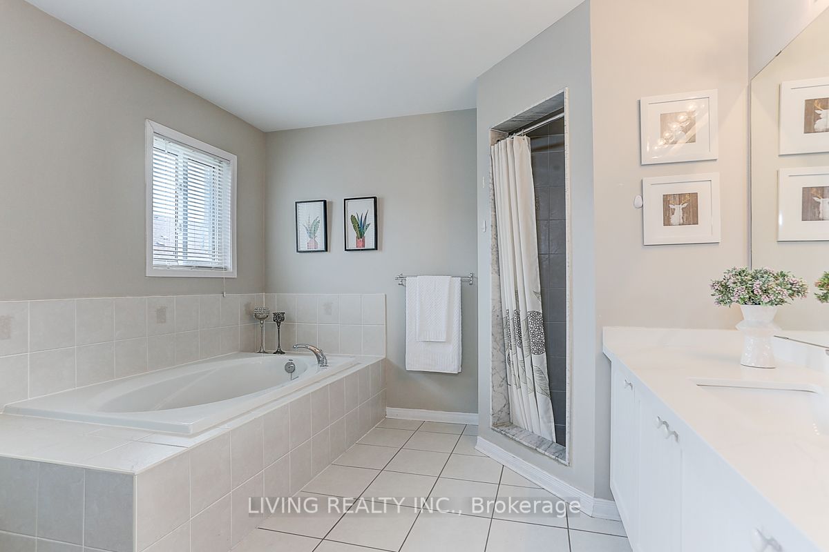 61 Knightswood Cres