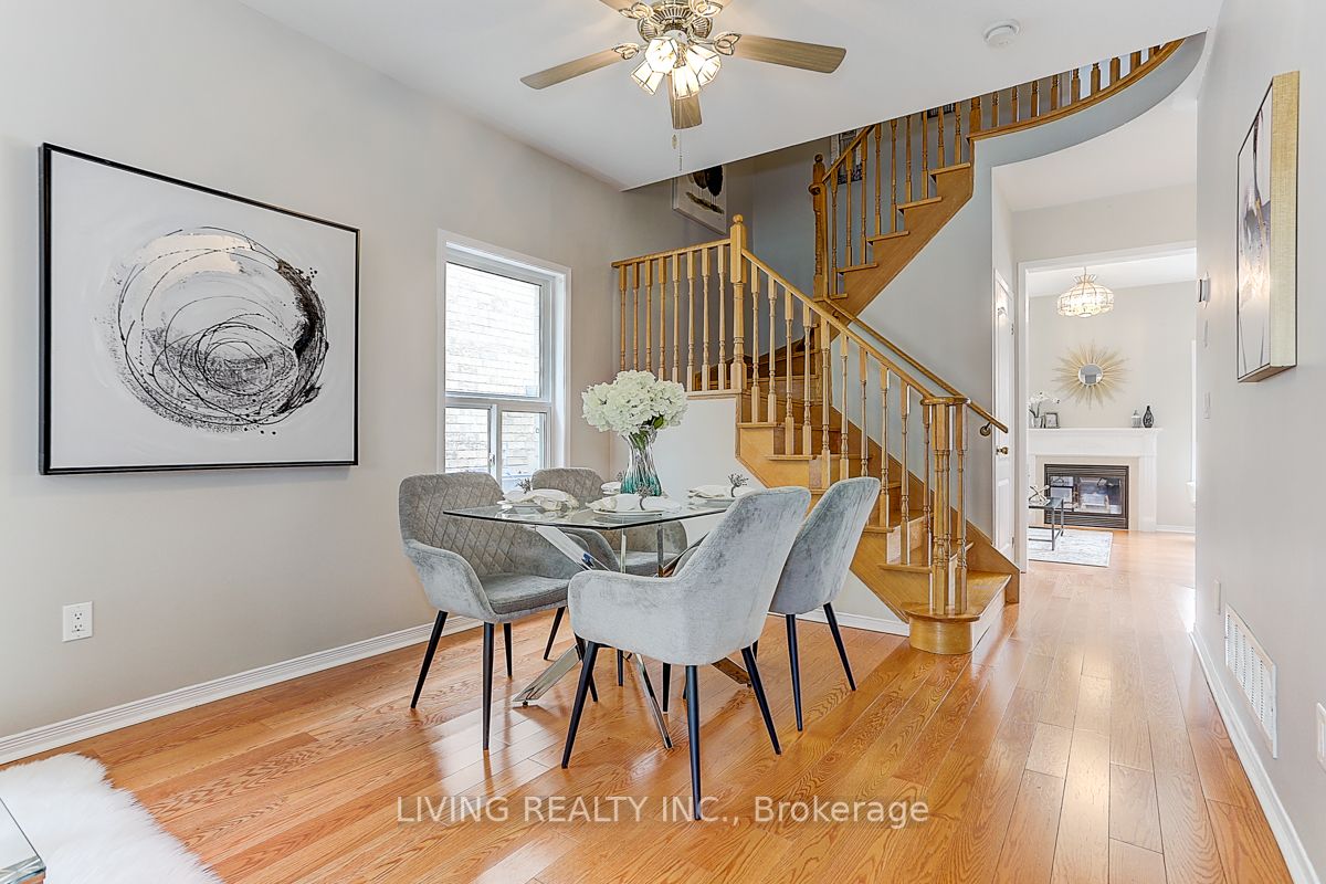 61 Knightswood Cres