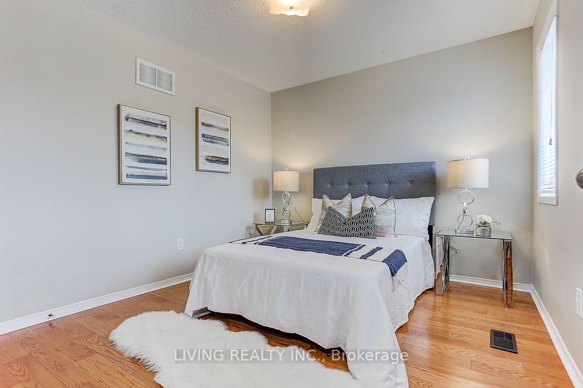 61 Knightswood Cres