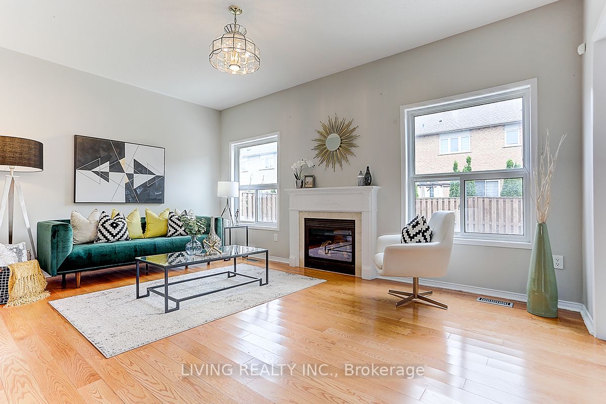 61 Knightswood Cres