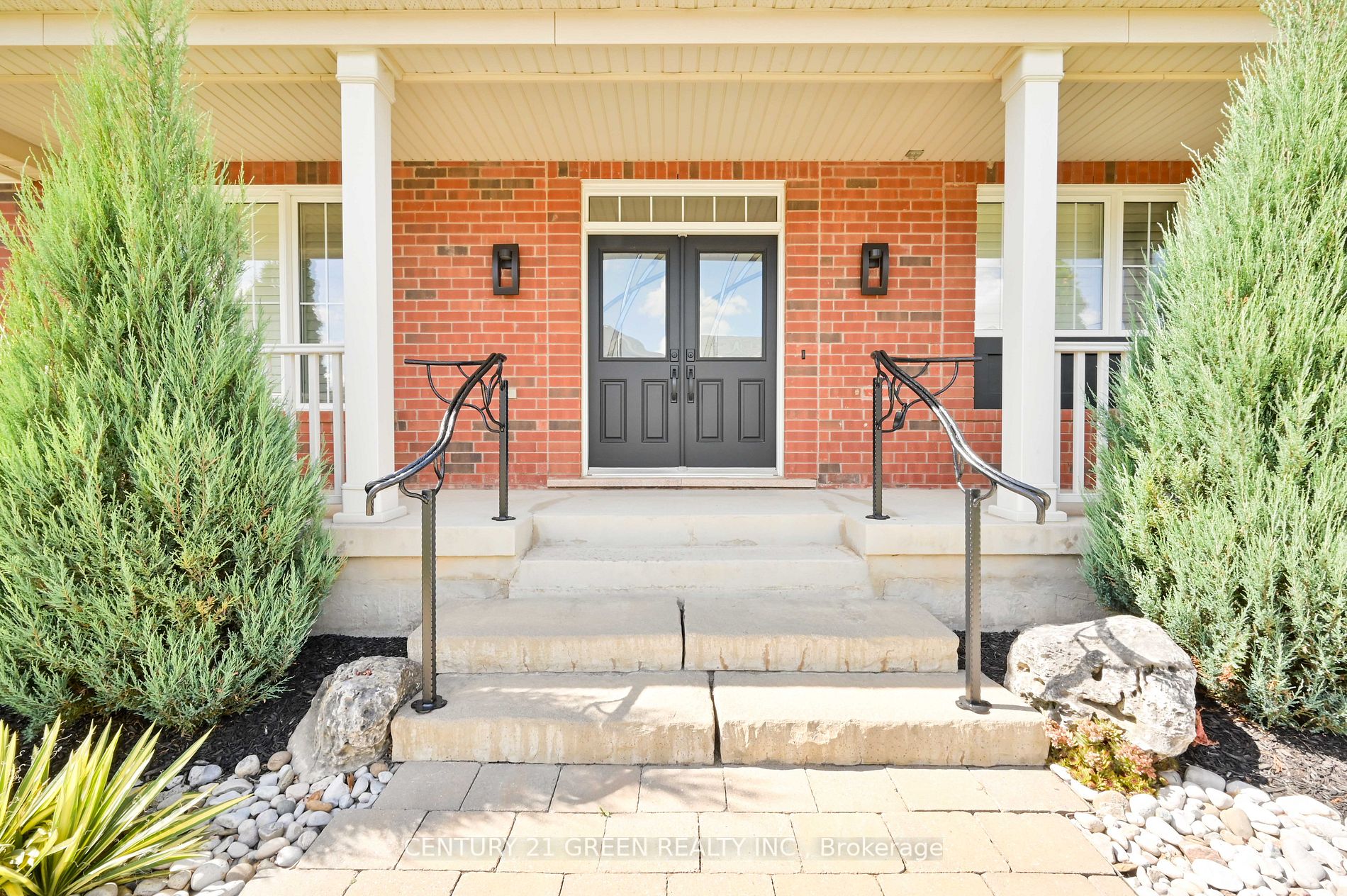 832 Rayner Court