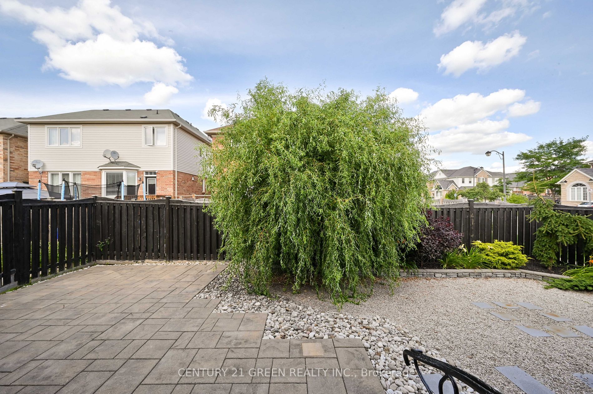832 Rayner Court