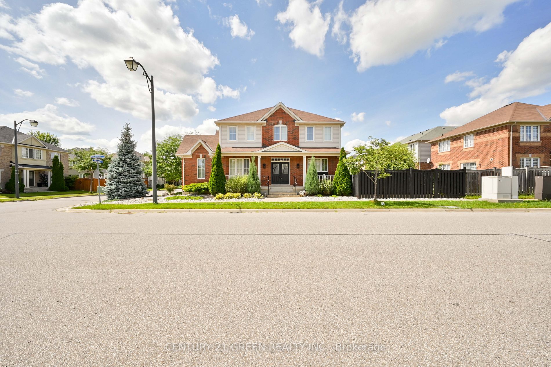 832 Rayner Court