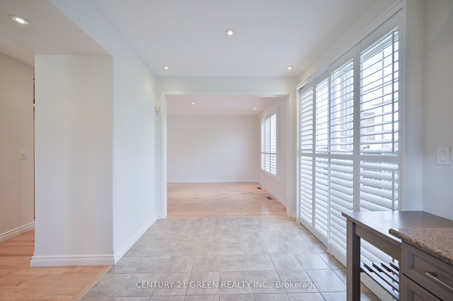 832 Rayner Court