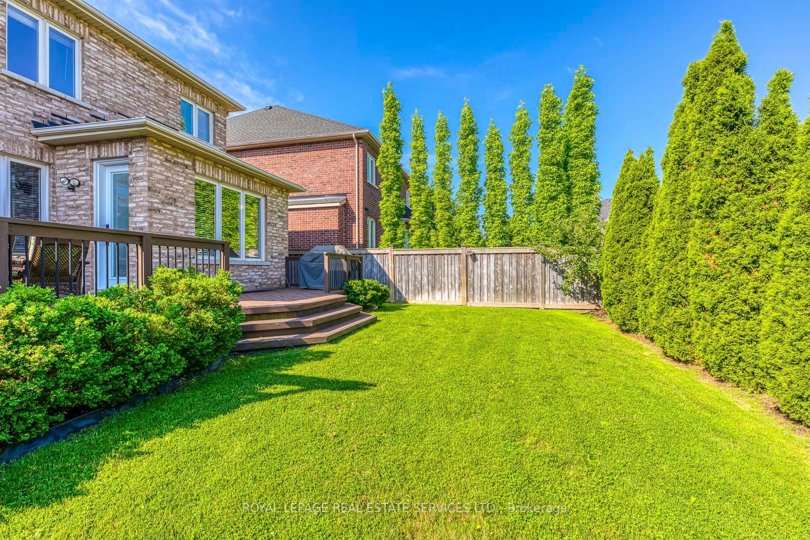 1152 Jezero Cres
