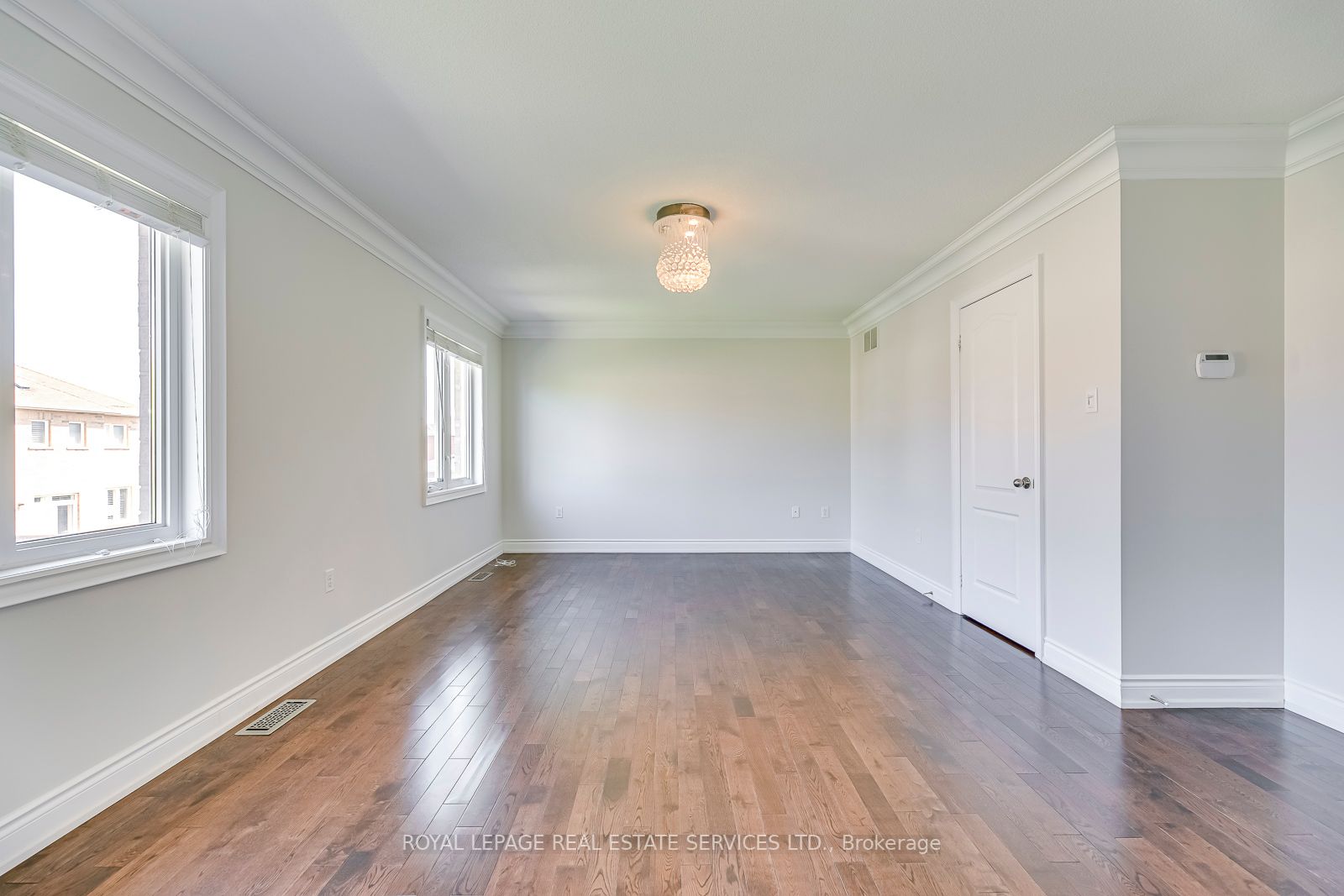 1152 Jezero Cres