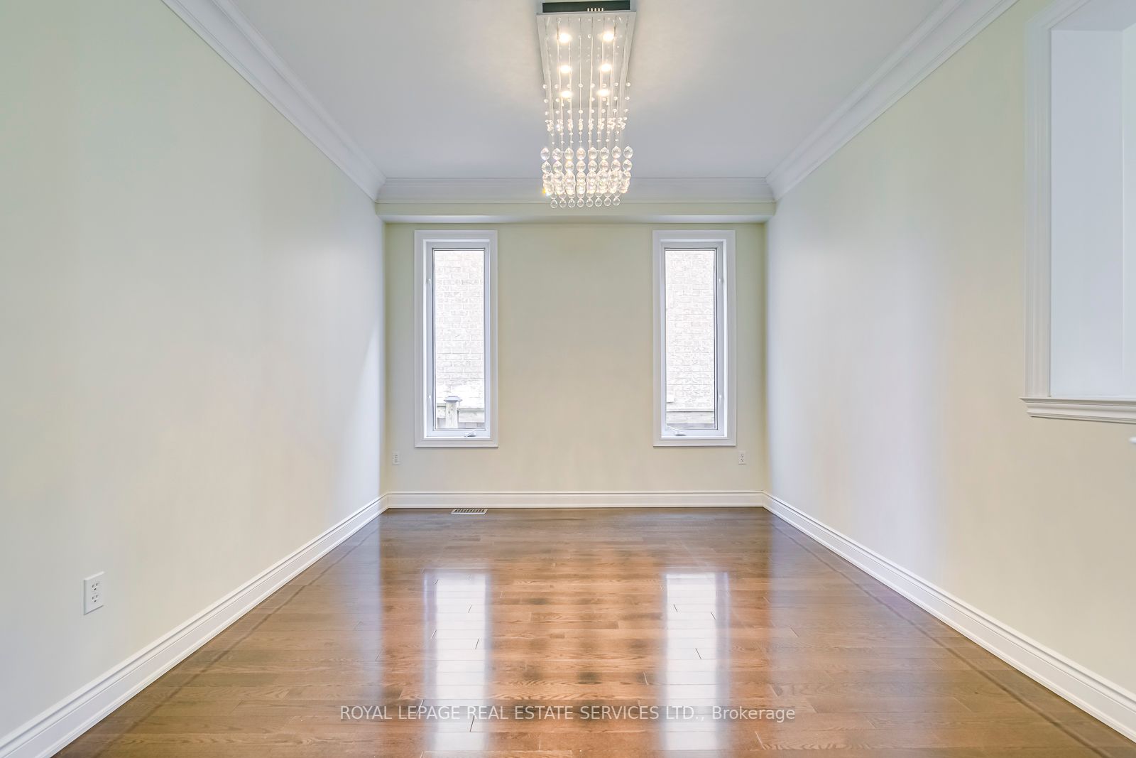 1152 Jezero Cres