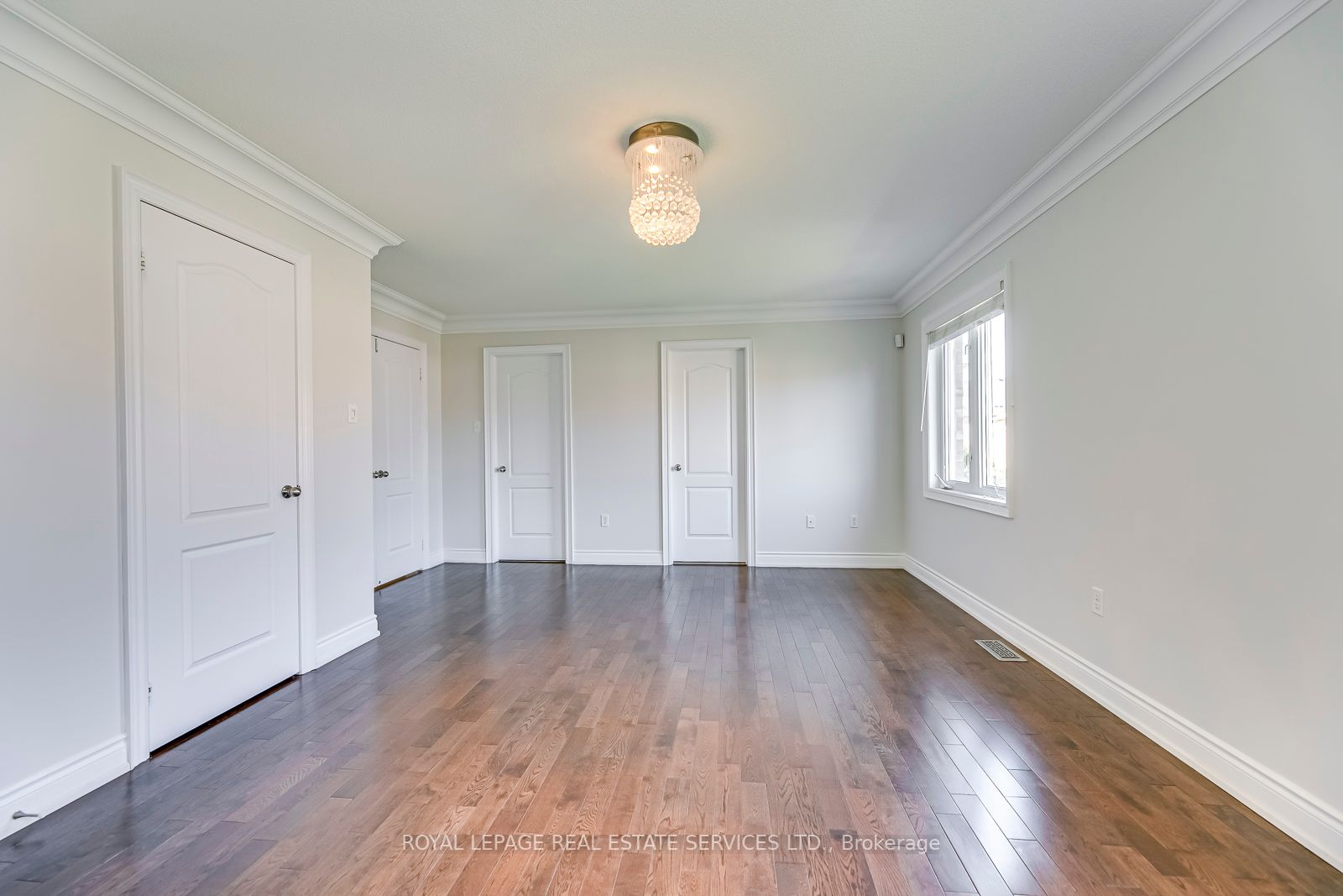 1152 Jezero Cres